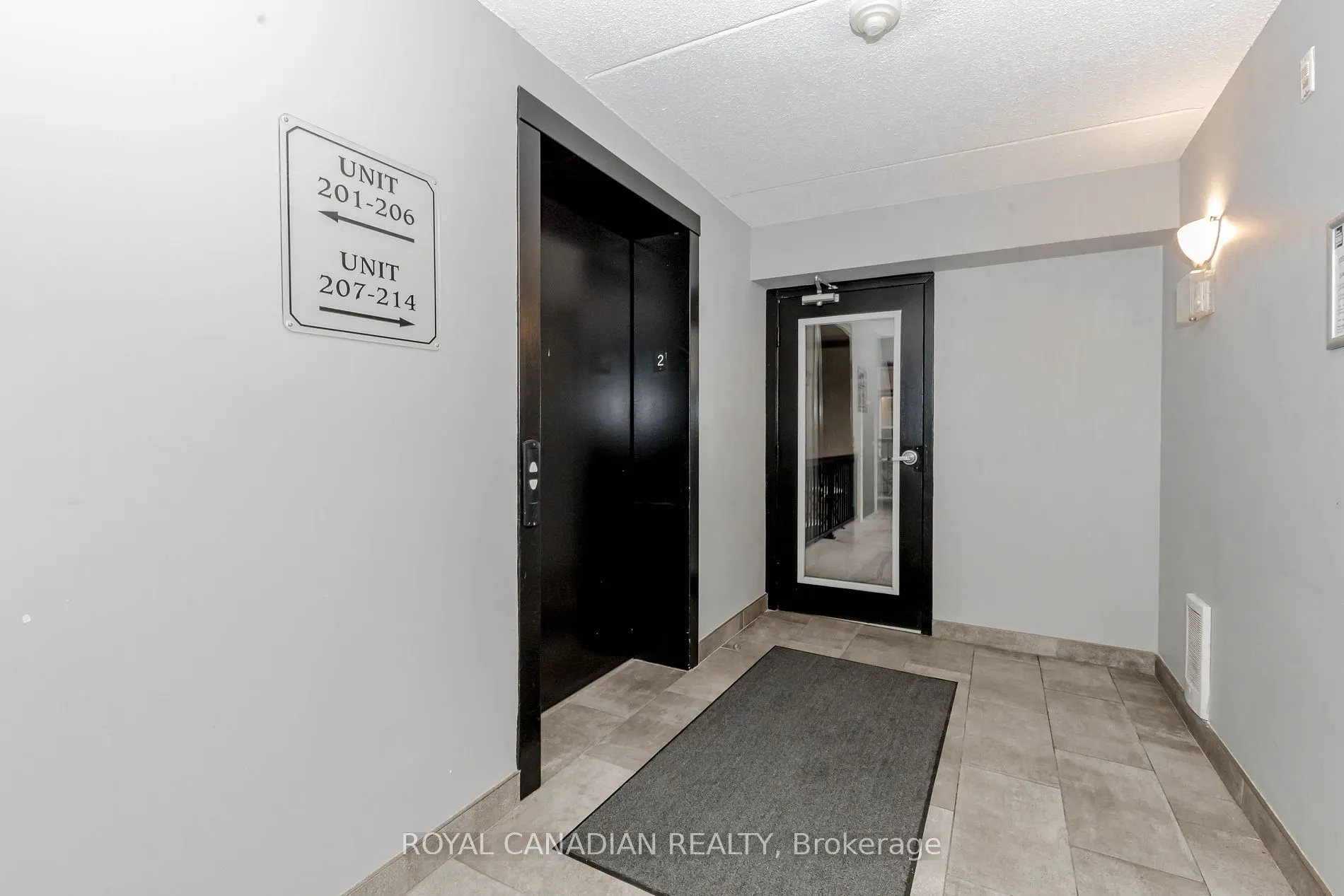 2055 Appleby Line, #211