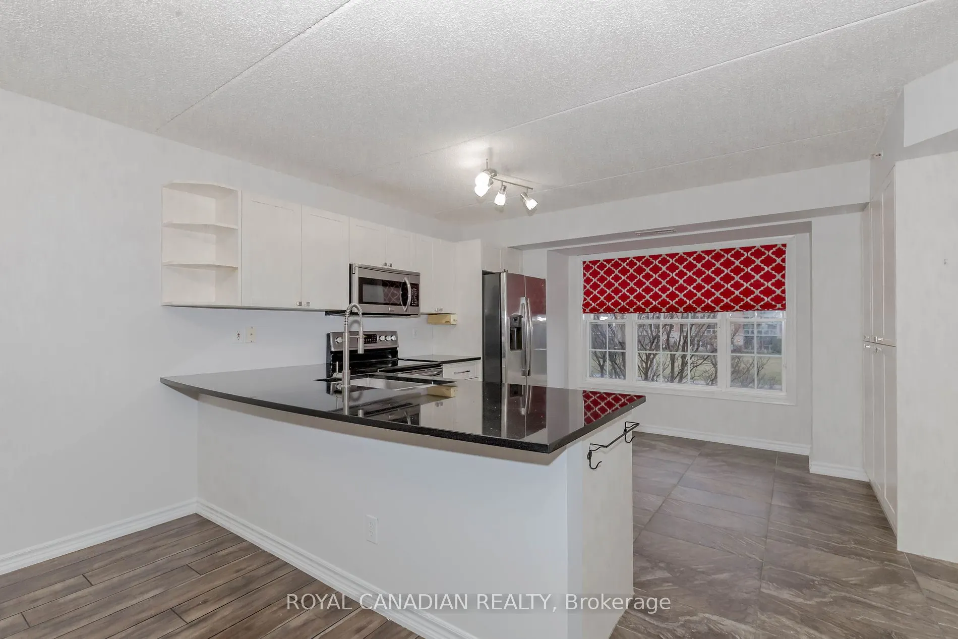 2055 Appleby Line, #211