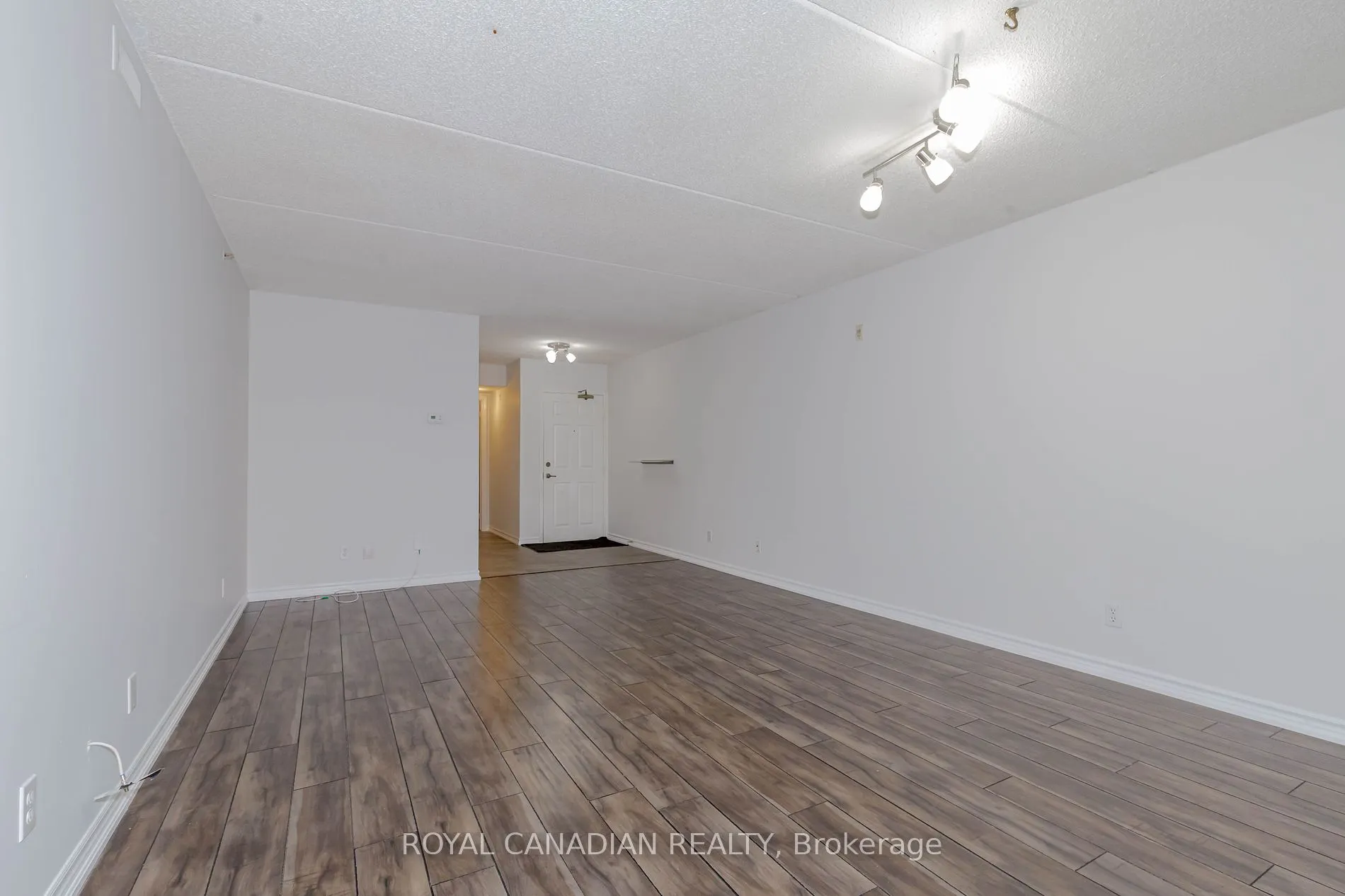 2055 Appleby Line, #211