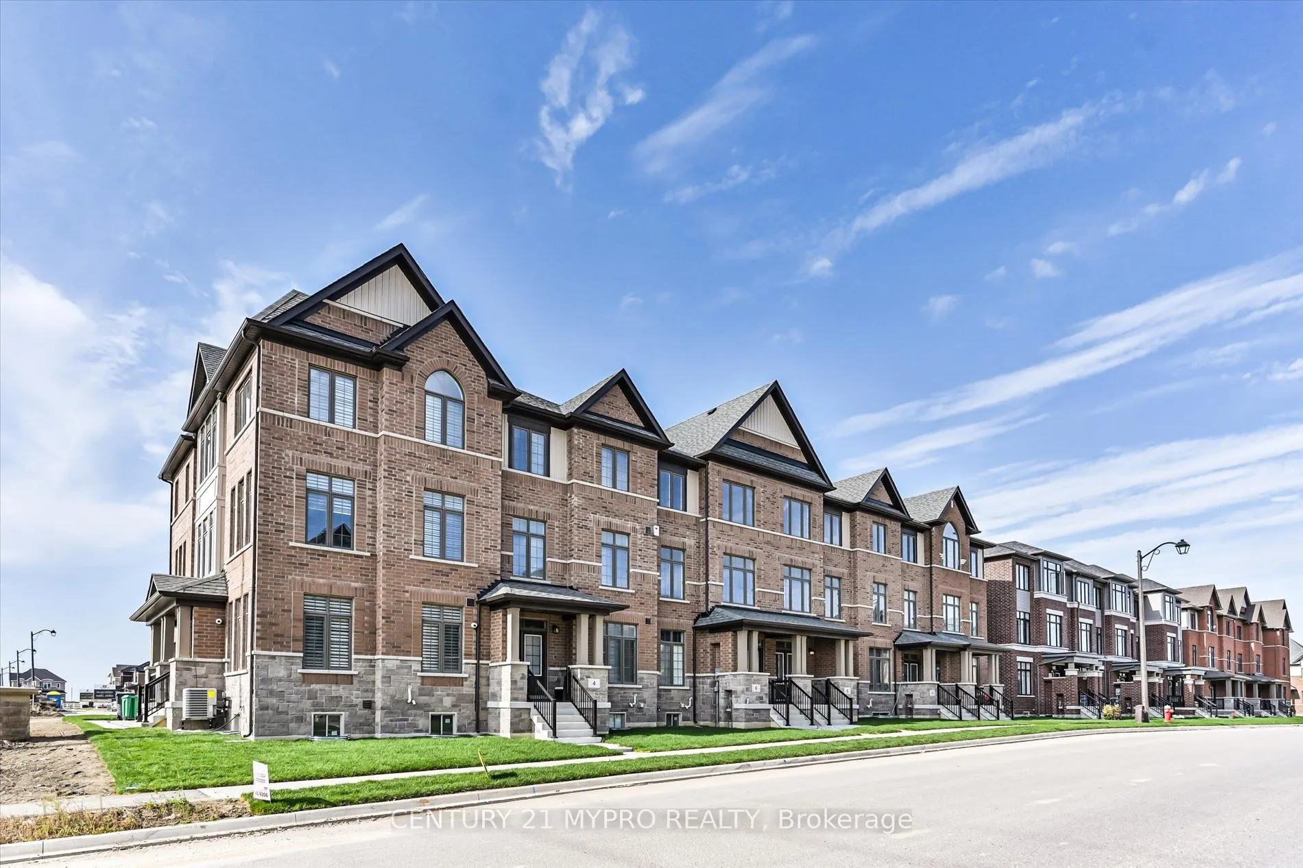8 Petch Ave