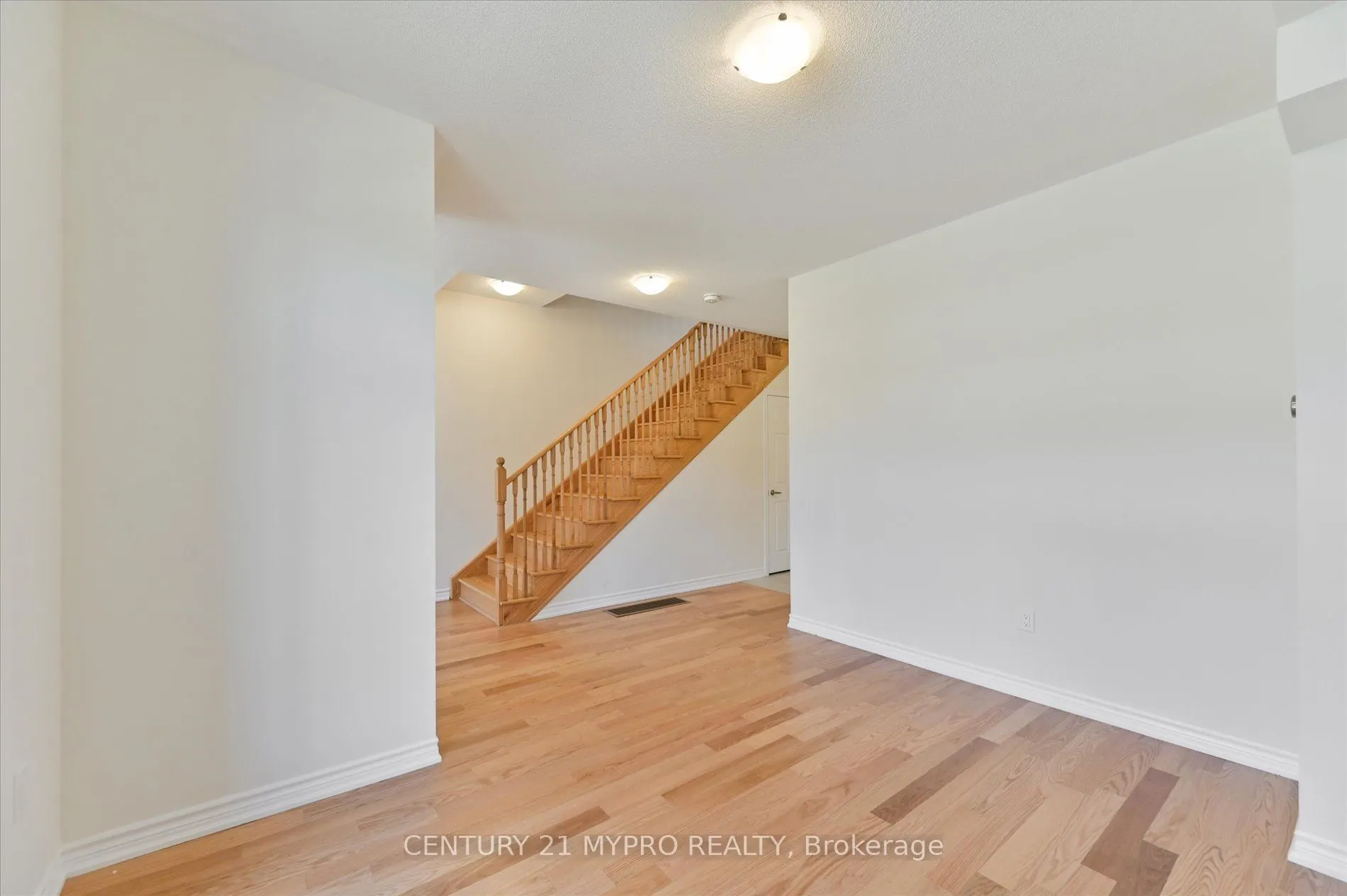 8 Petch Ave
