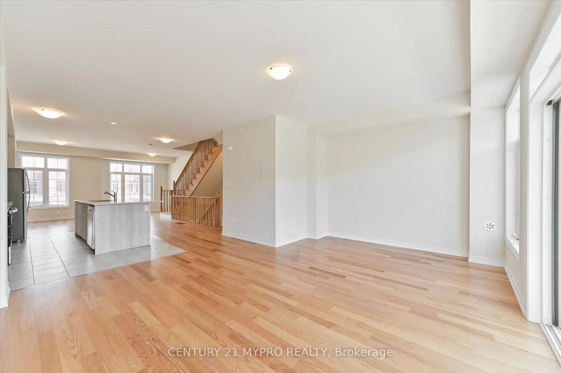 8 Petch Ave
