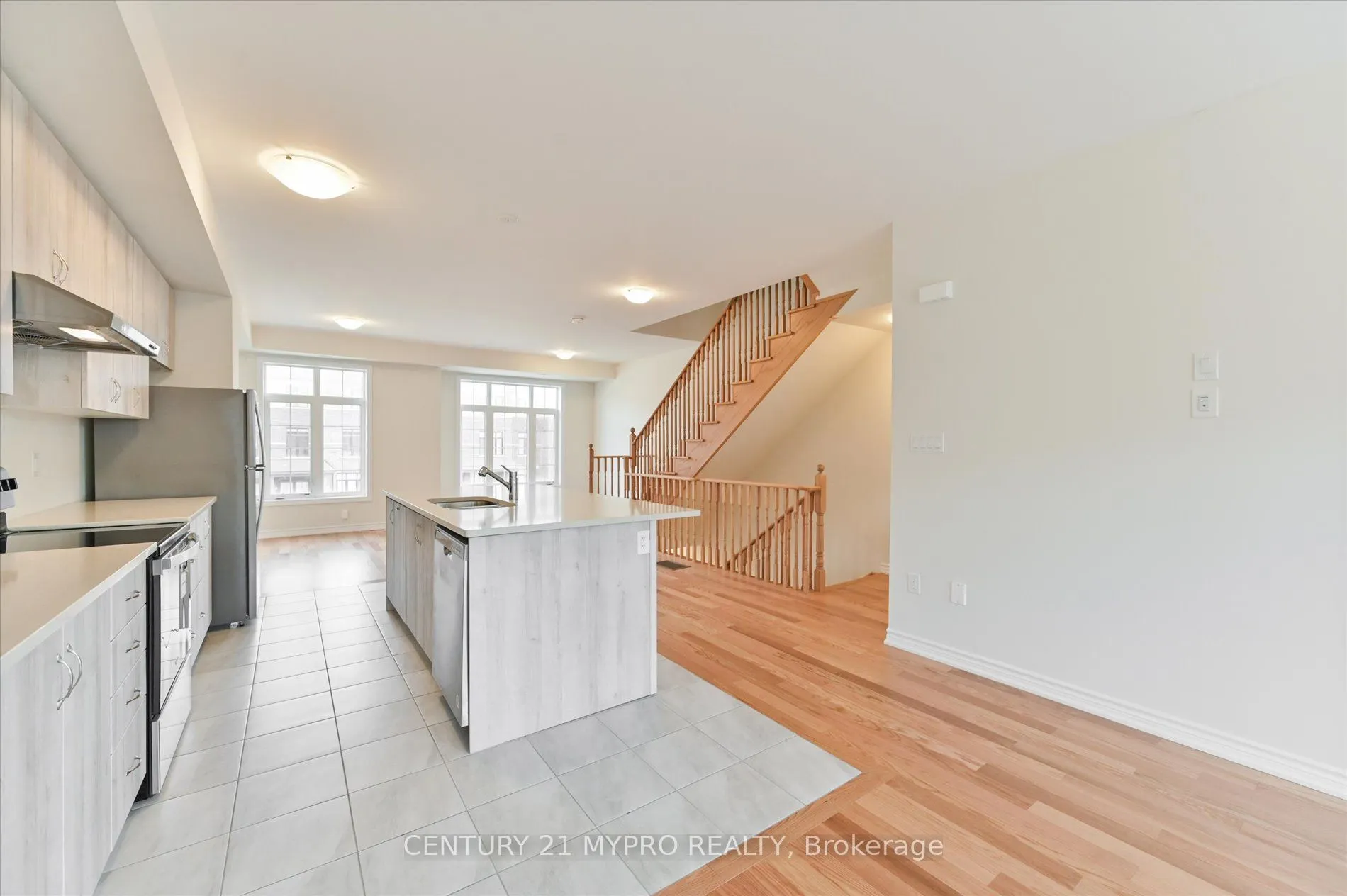 8 Petch Ave