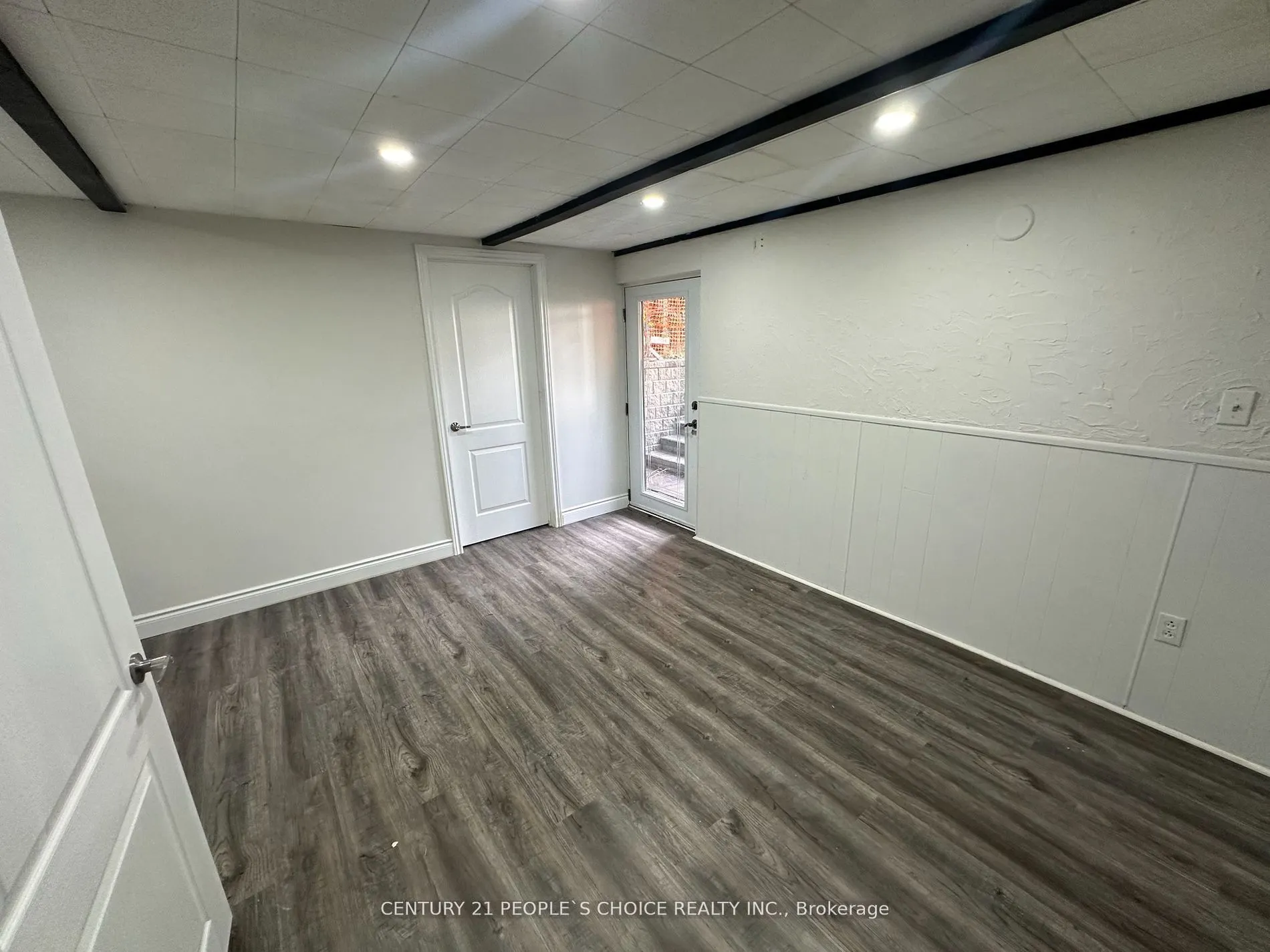 608 Thornwood Ave