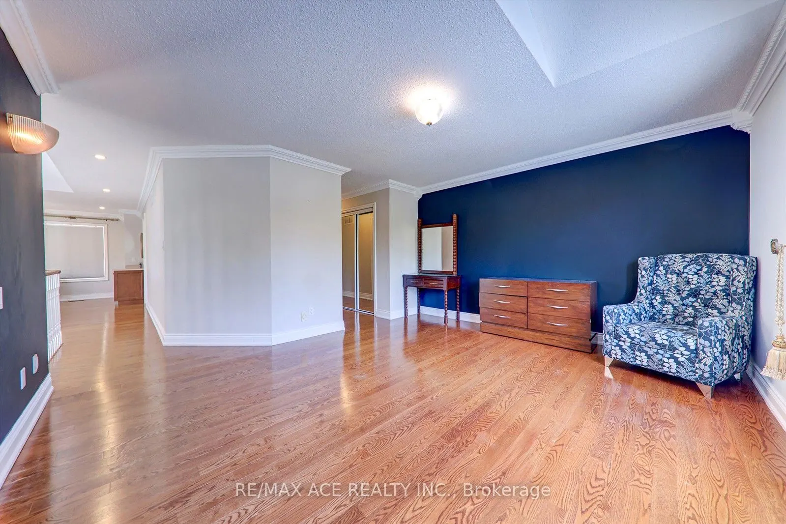 10 Stonehart St