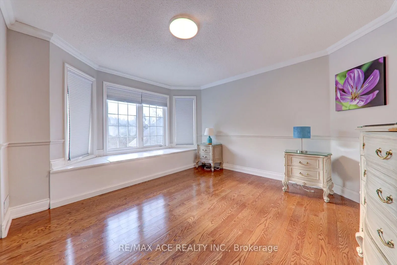 10 Stonehart St