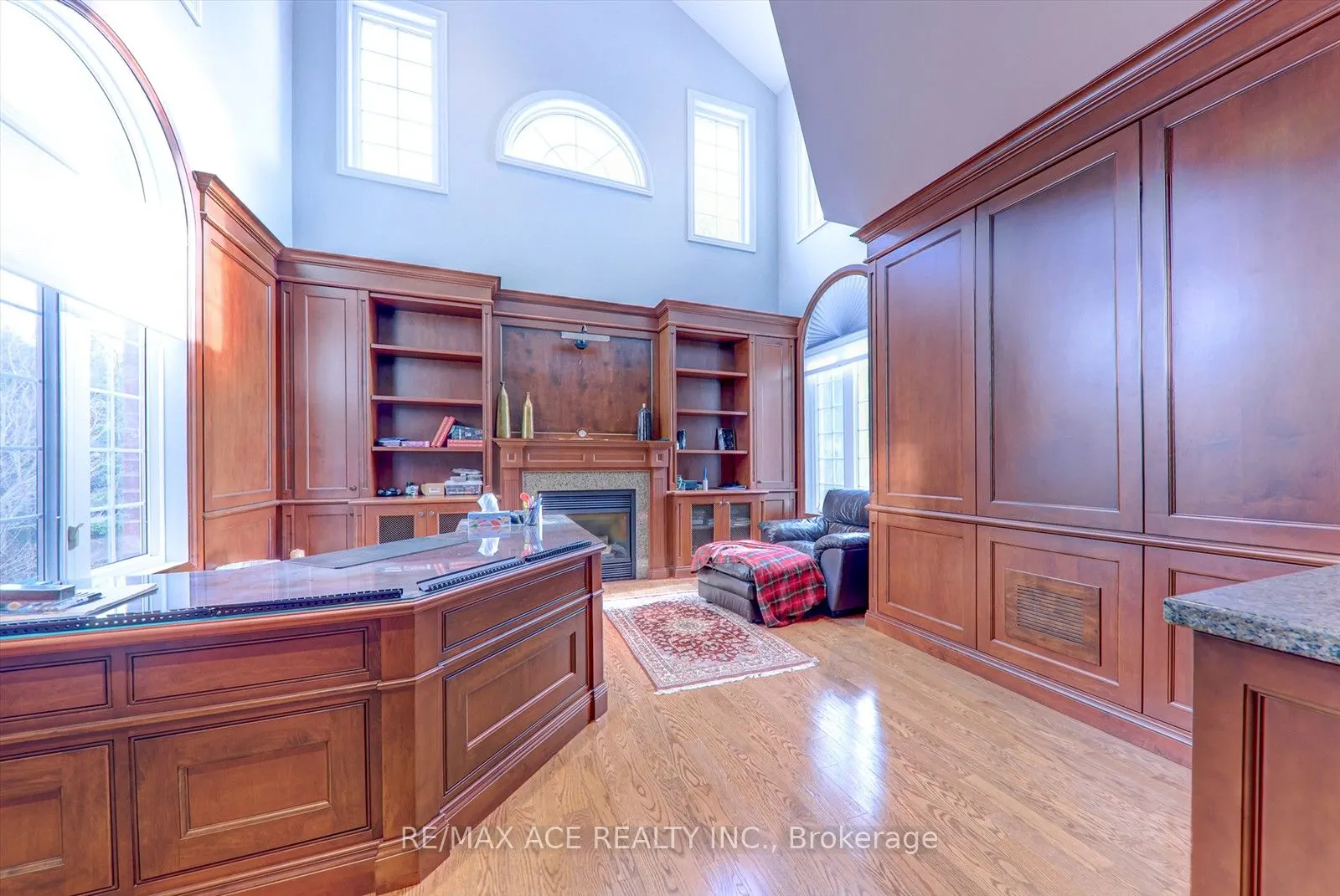 10 Stonehart St