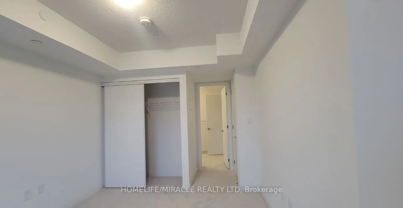 556 Marlee Ave, #206