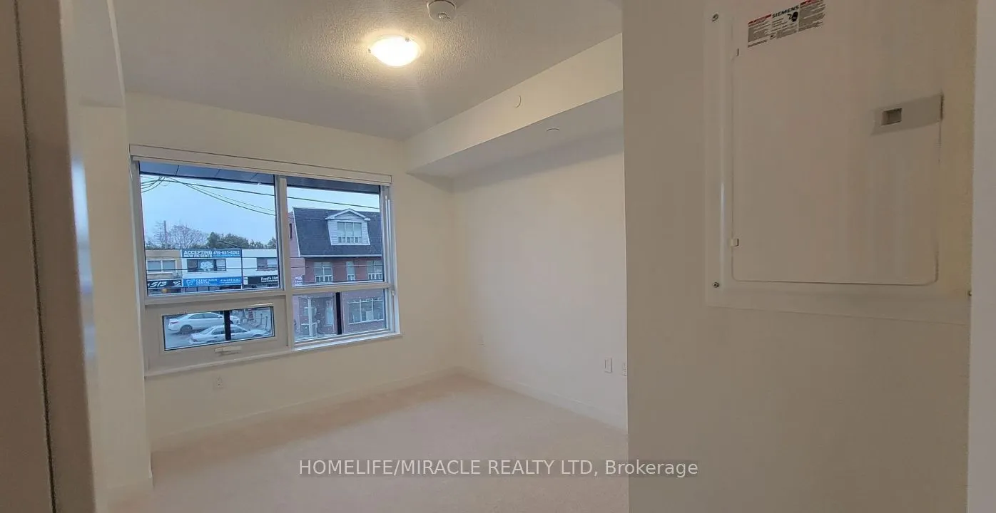 556 Marlee Ave, #206