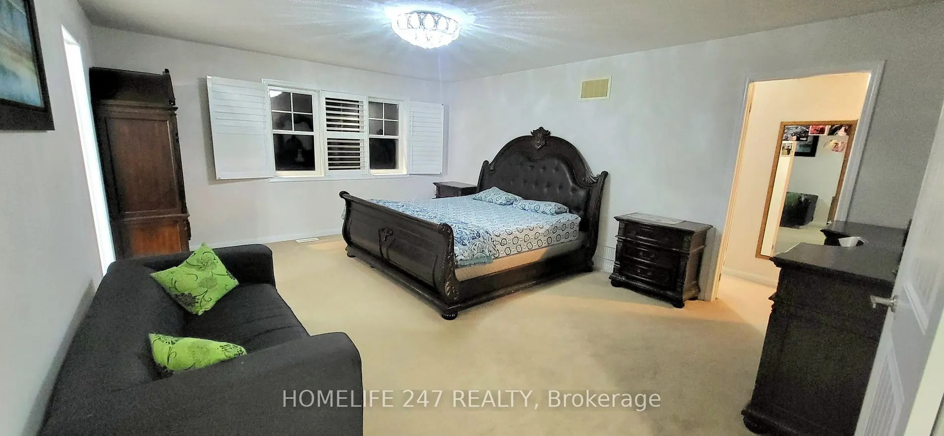 80 Aylesbury Dr
