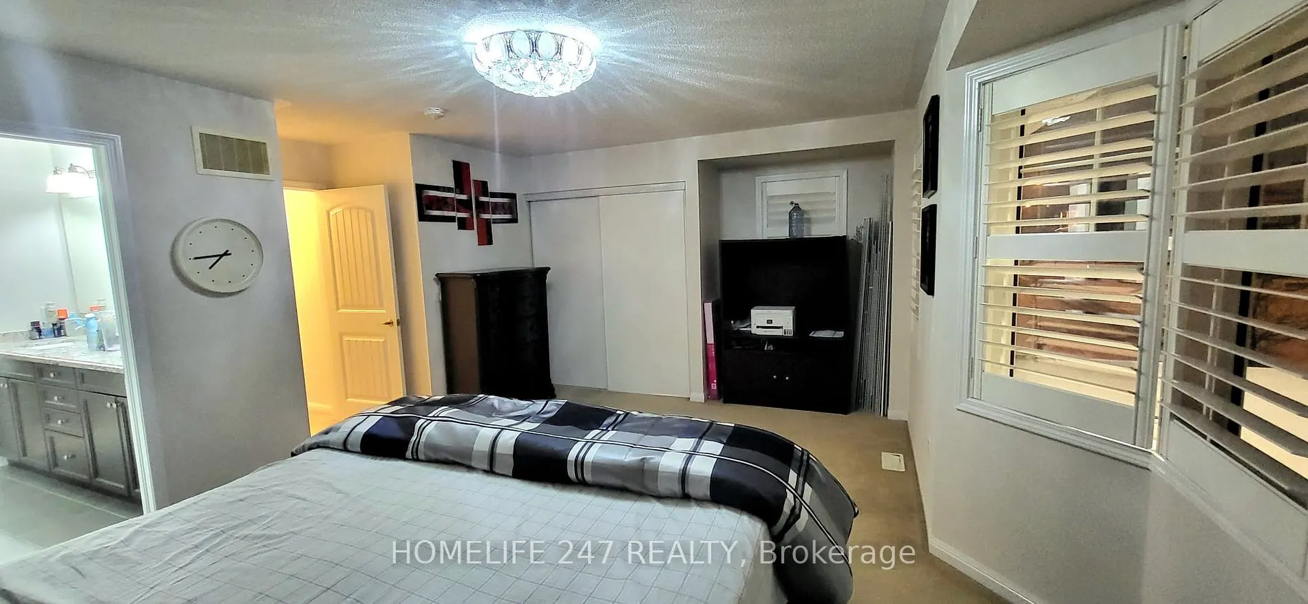 80 Aylesbury Dr