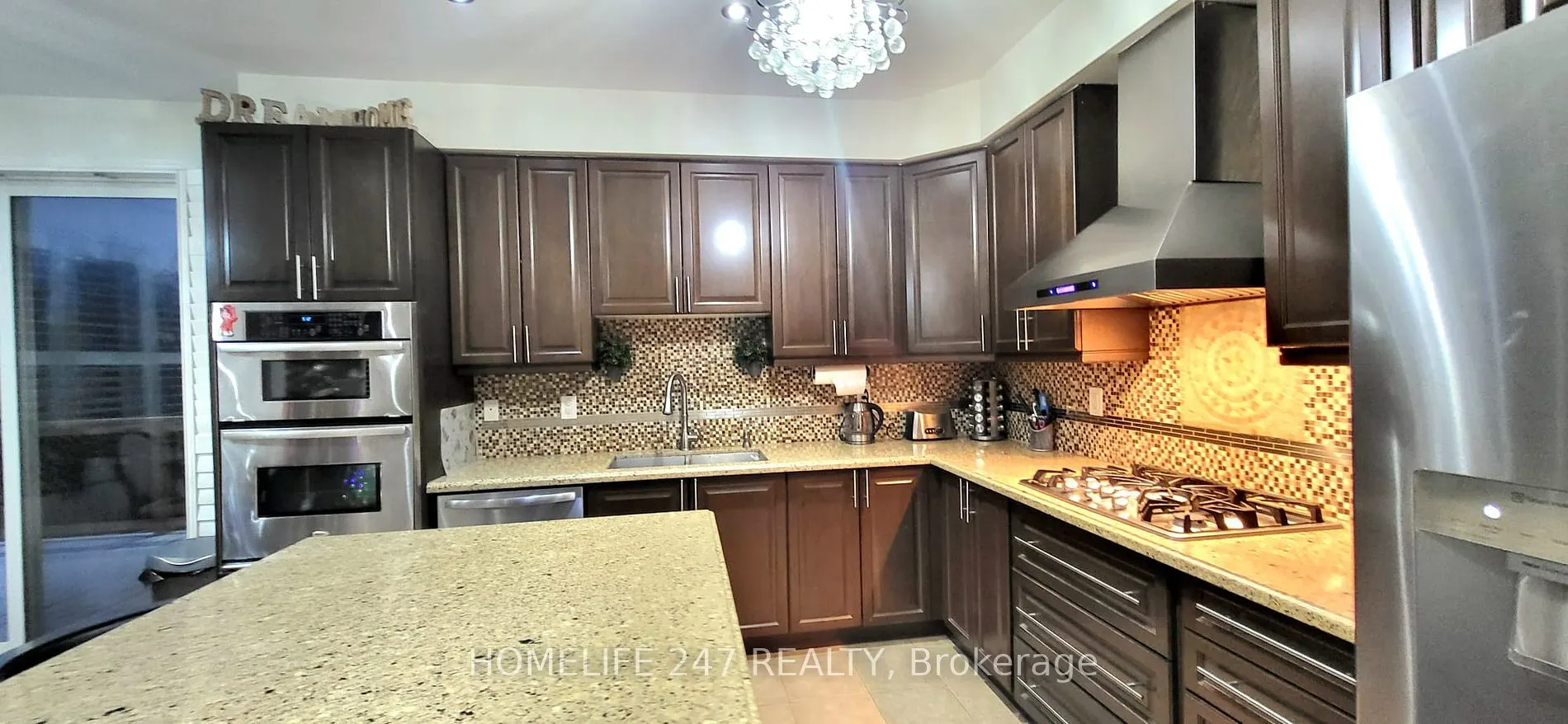 80 Aylesbury Dr