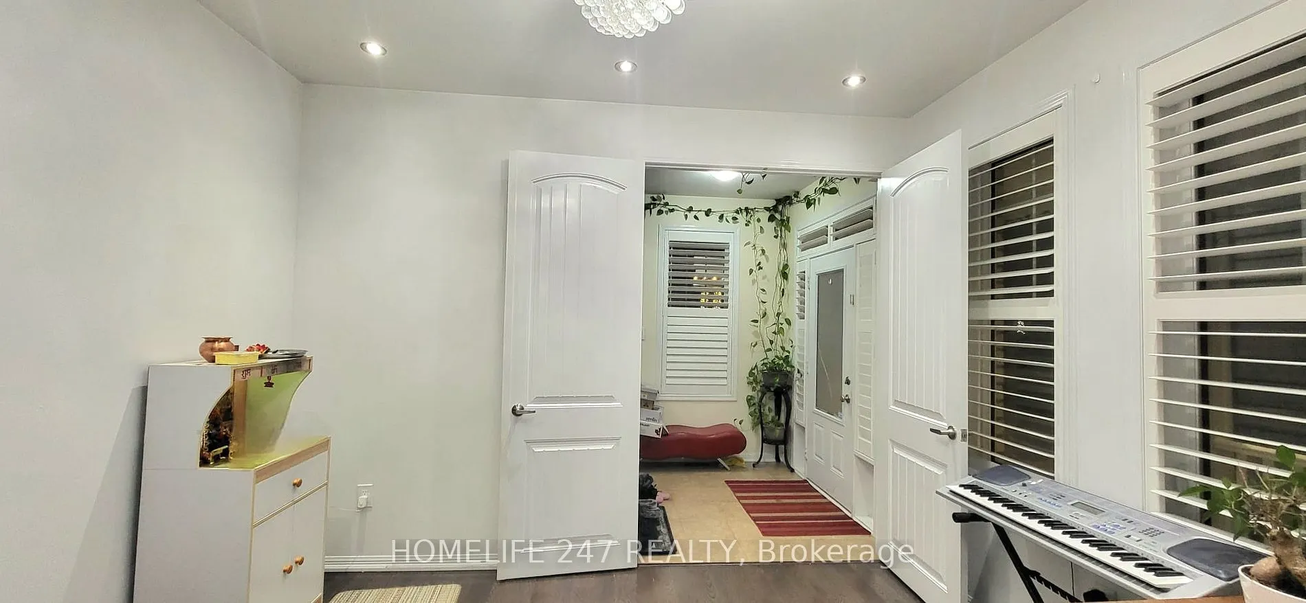 80 Aylesbury Dr