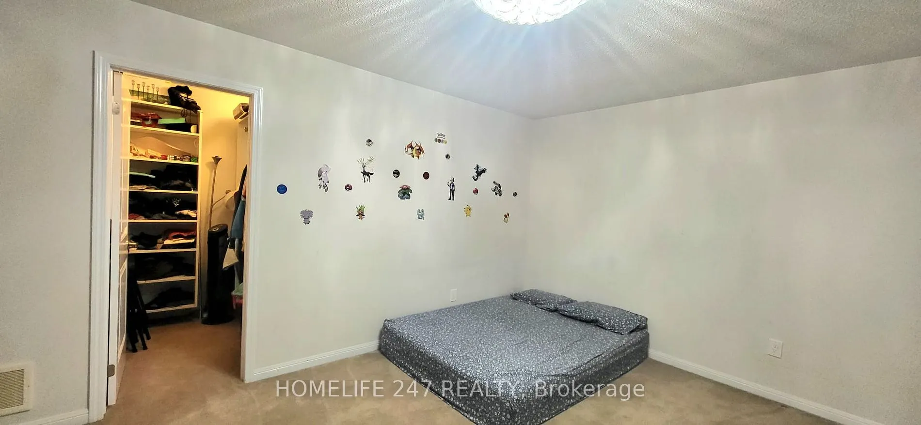 80 Aylesbury Dr