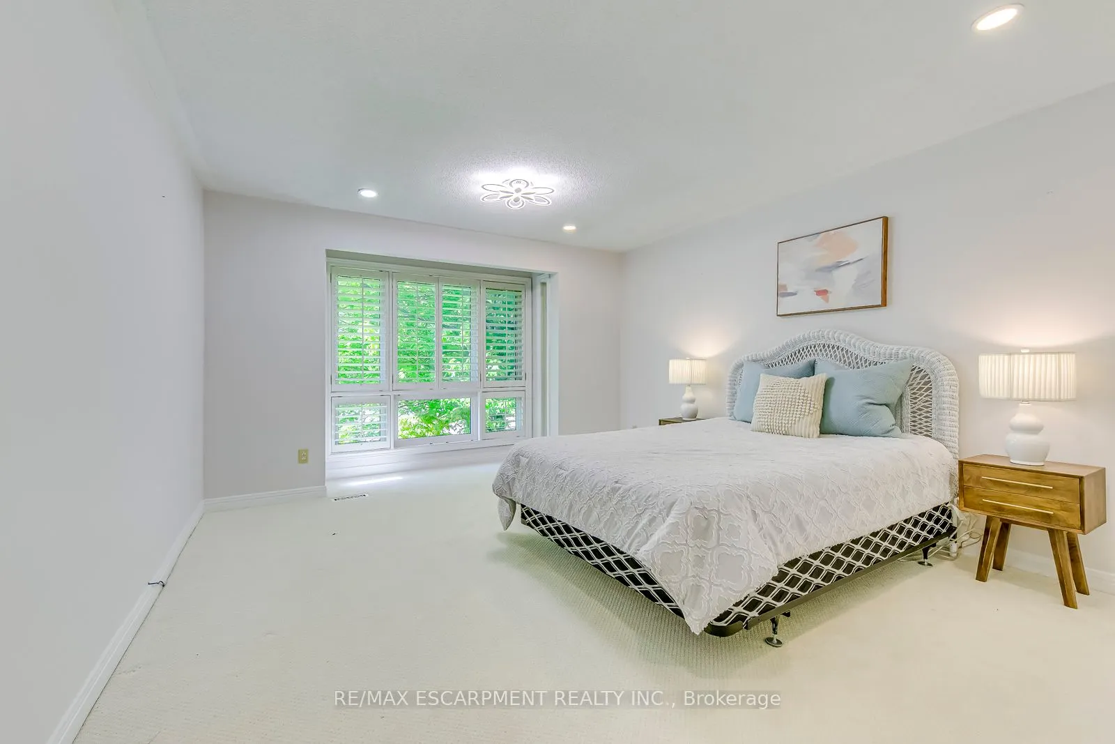 341 Acacia Crt