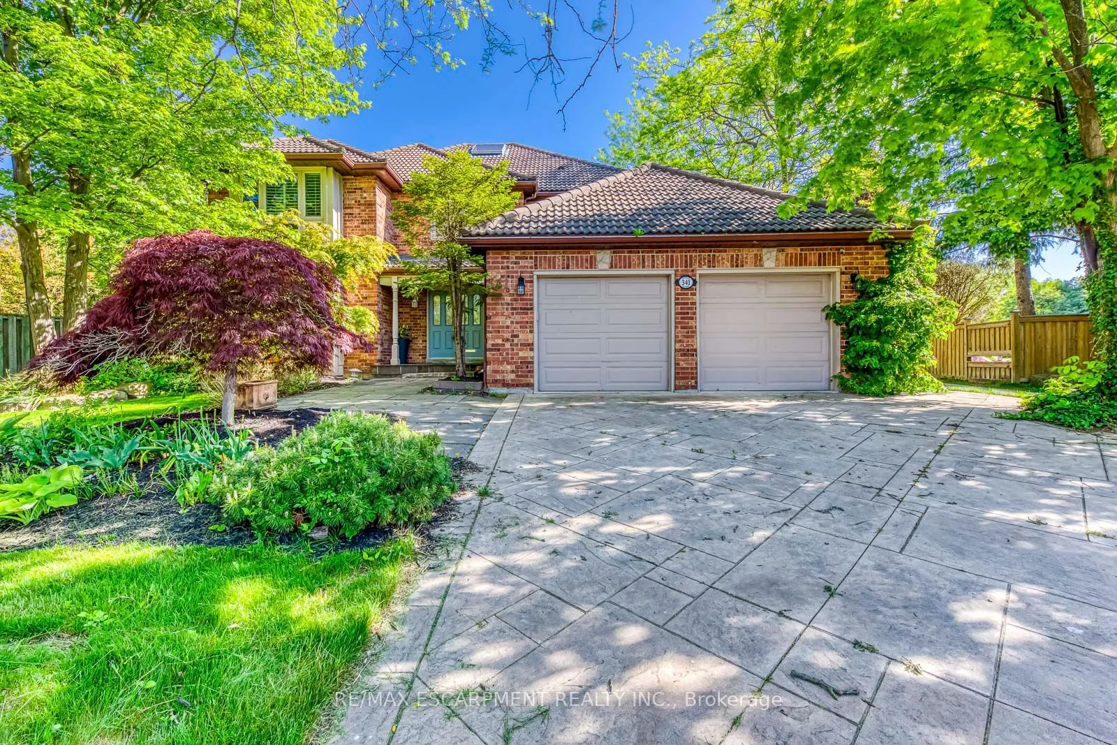 341 Acacia Crt