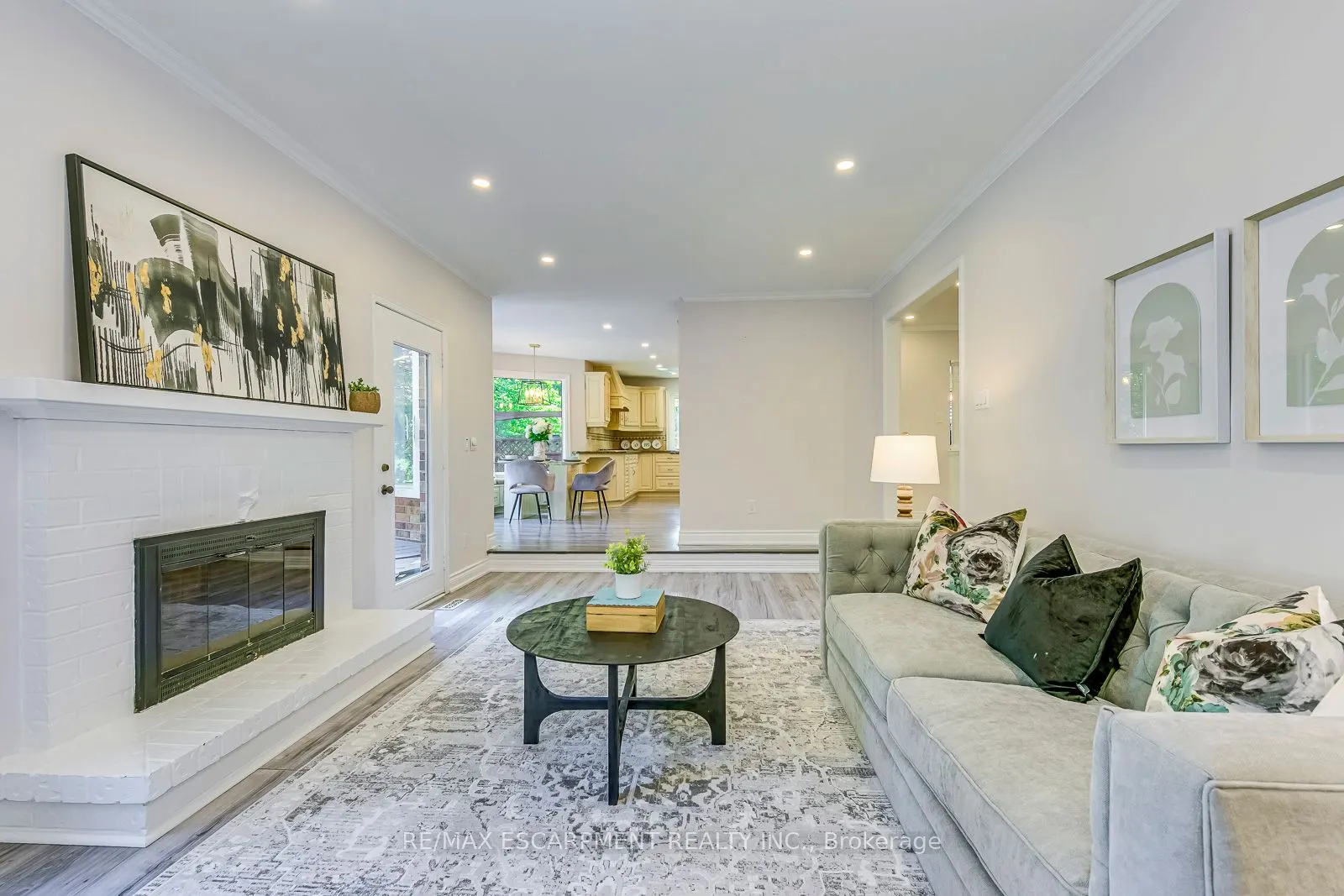 341 Acacia Crt