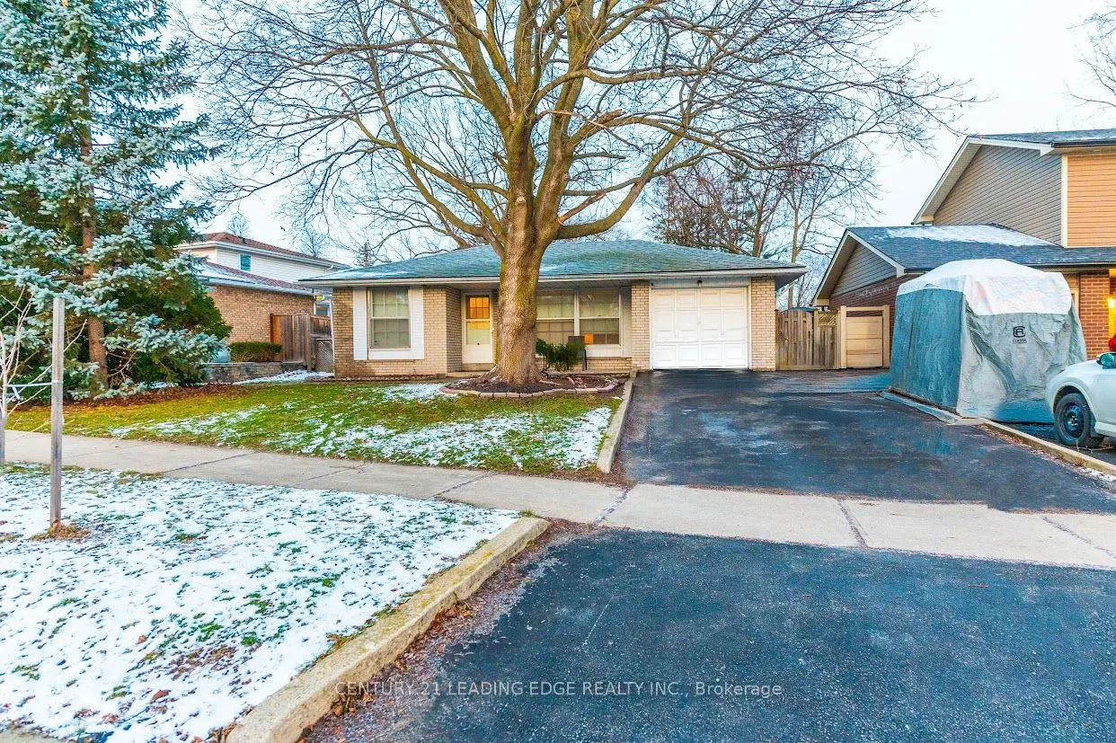 2145 Sandringham Dr