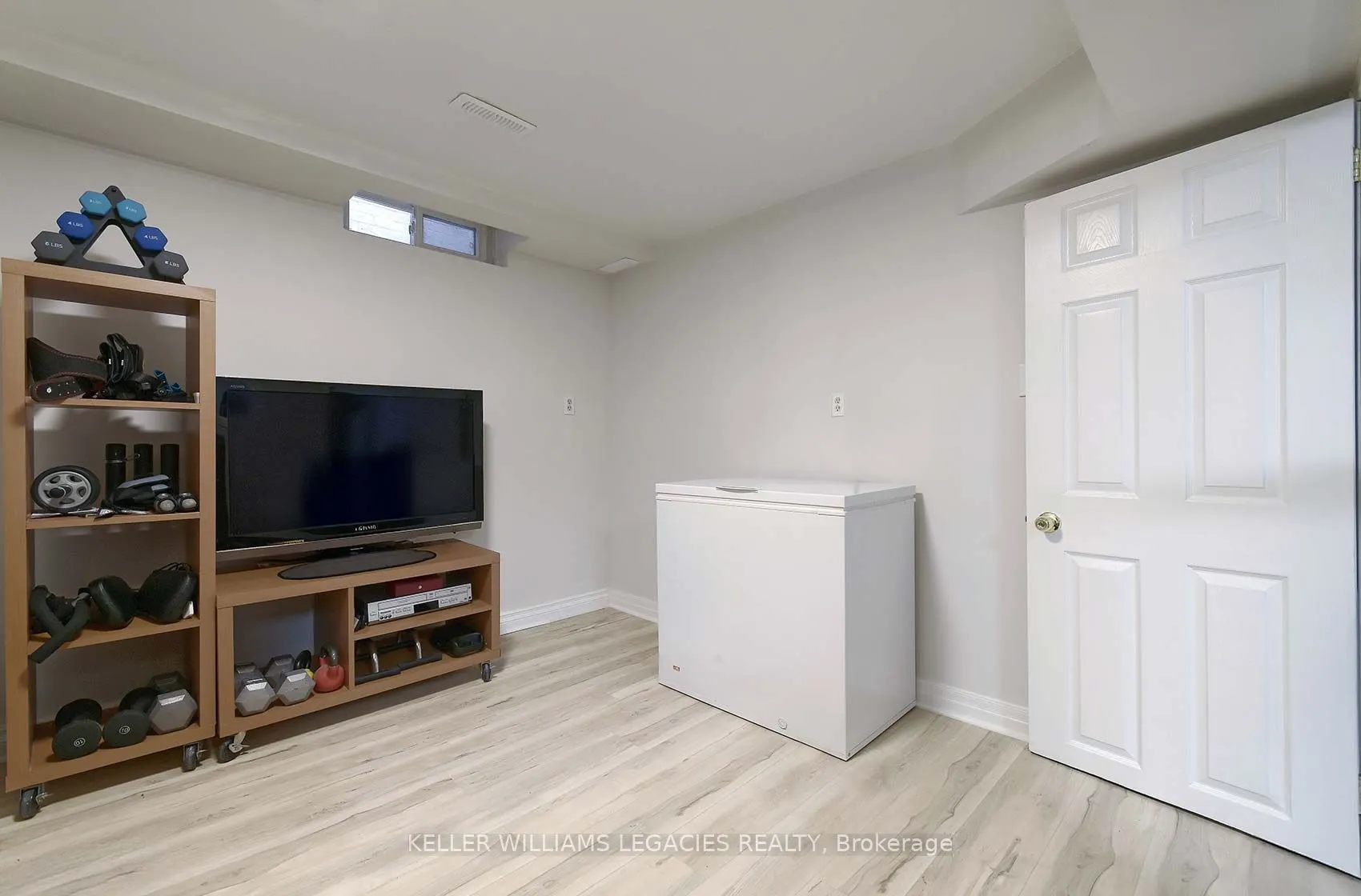 24 Newgate Pl