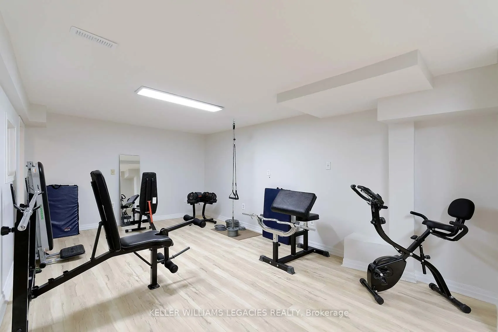 24 Newgate Pl