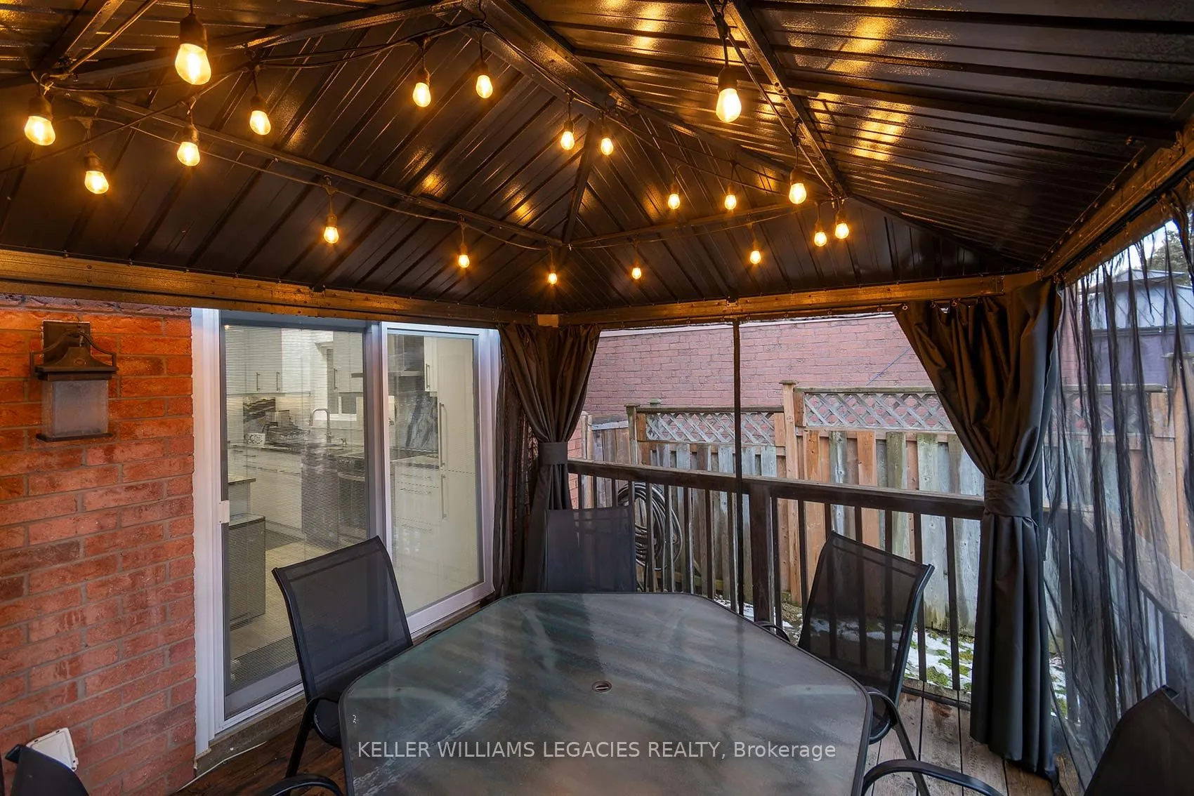 24 Newgate Pl