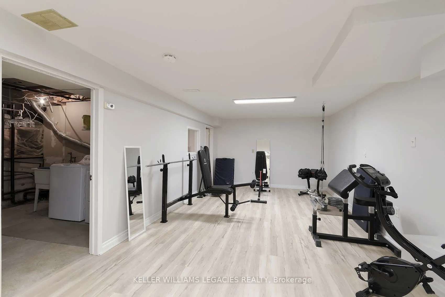 24 Newgate Pl
