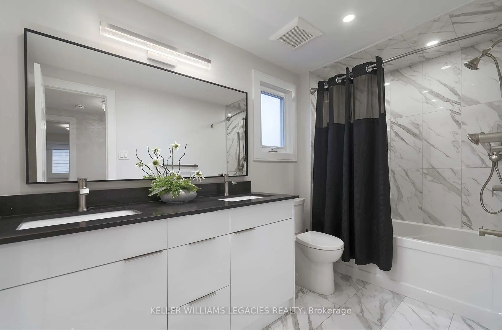 24 Newgate Pl