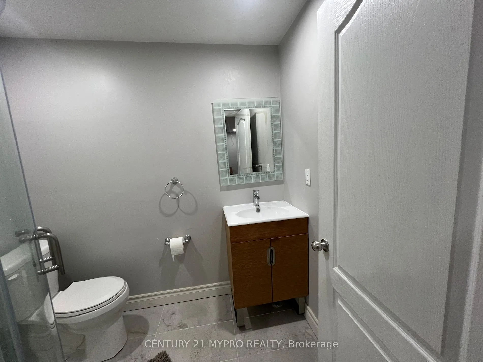 1588 Princelea Pl, #Lower