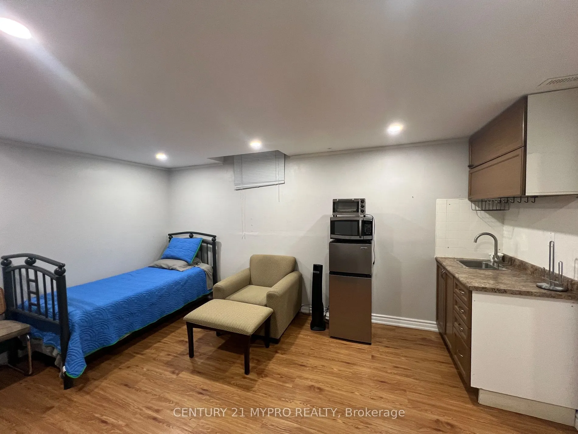 1588 Princelea Pl, #Lower