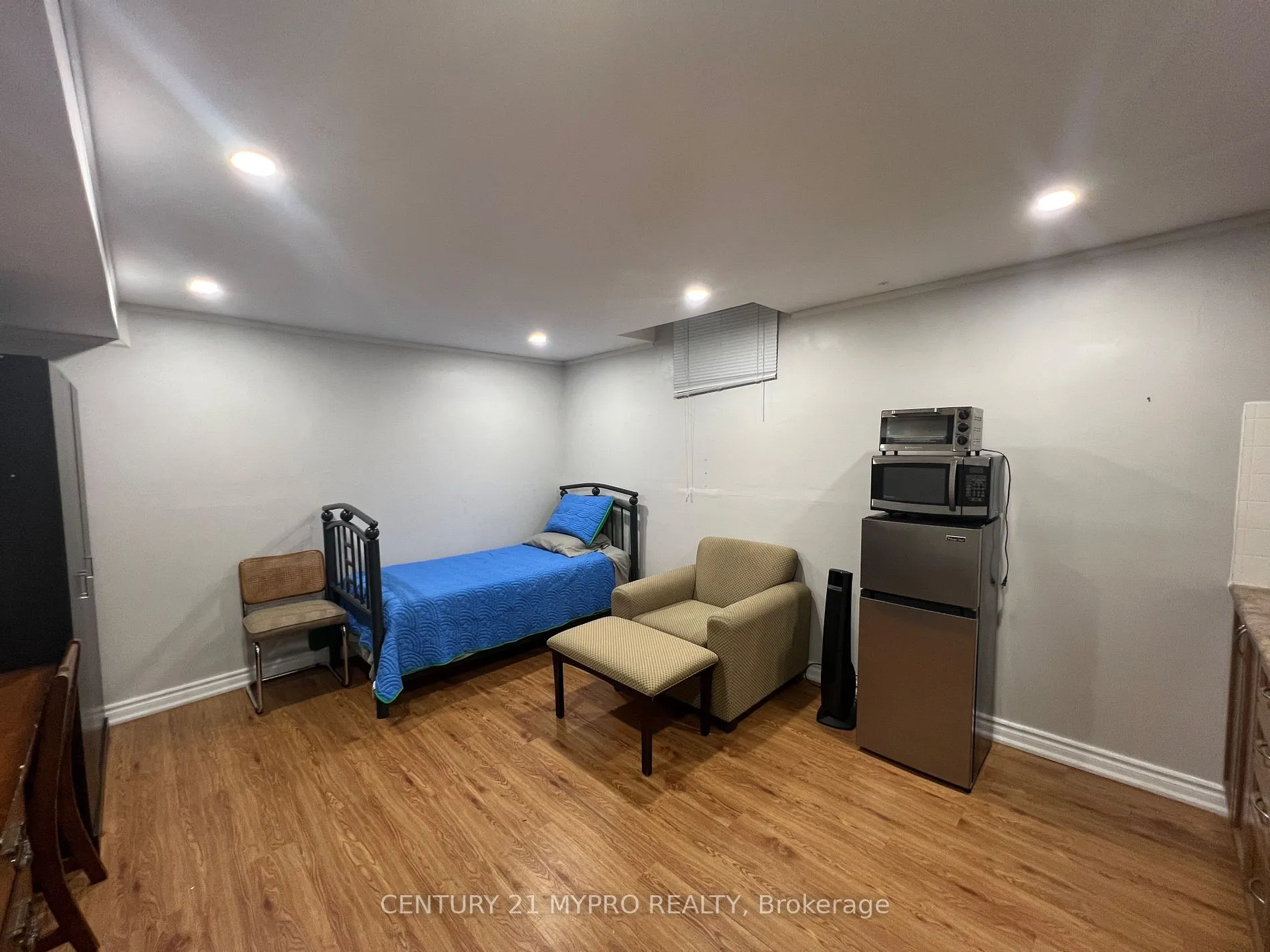 1588 Princelea Pl, #Lower