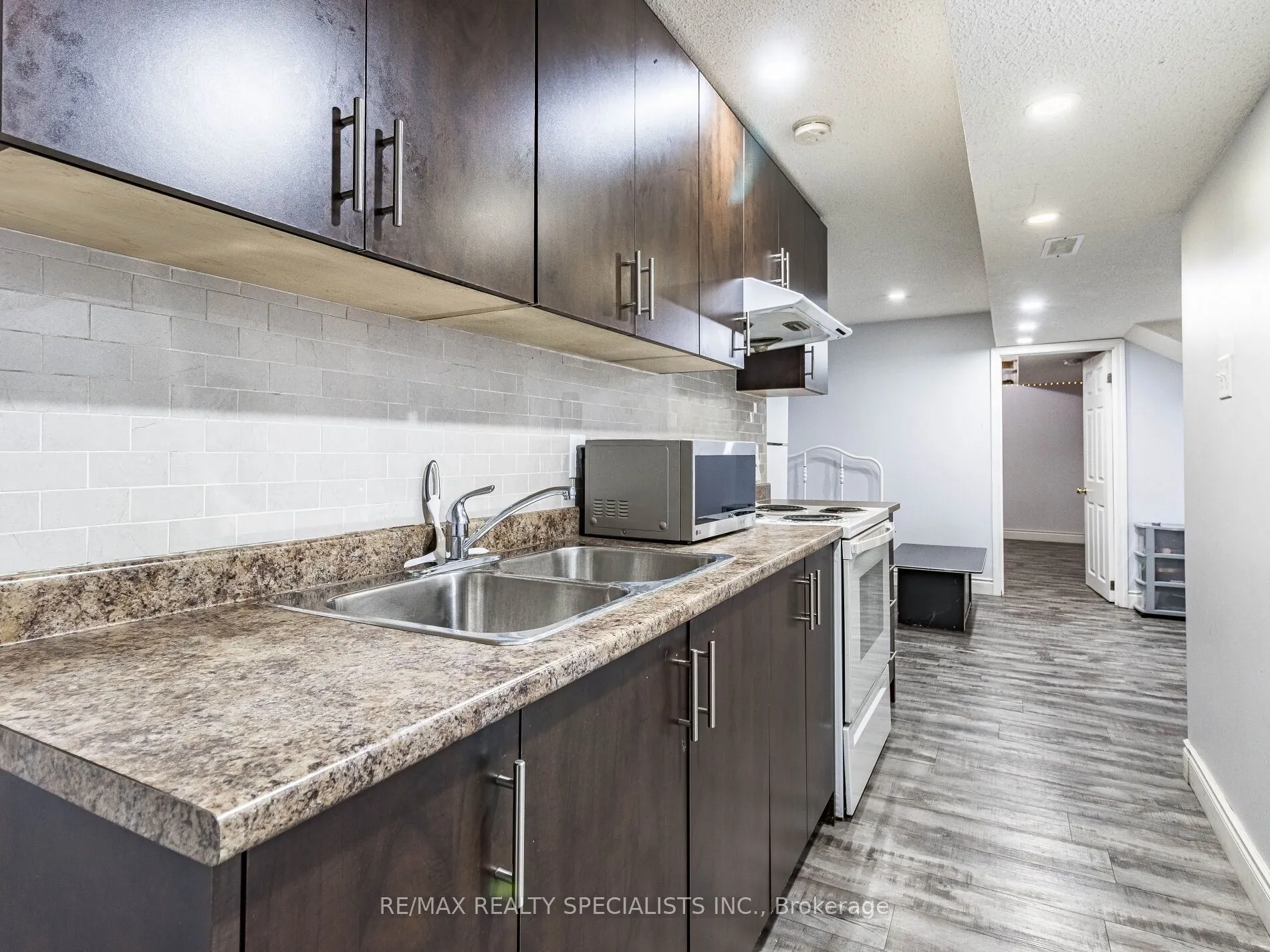 109 Woodhaven Dr