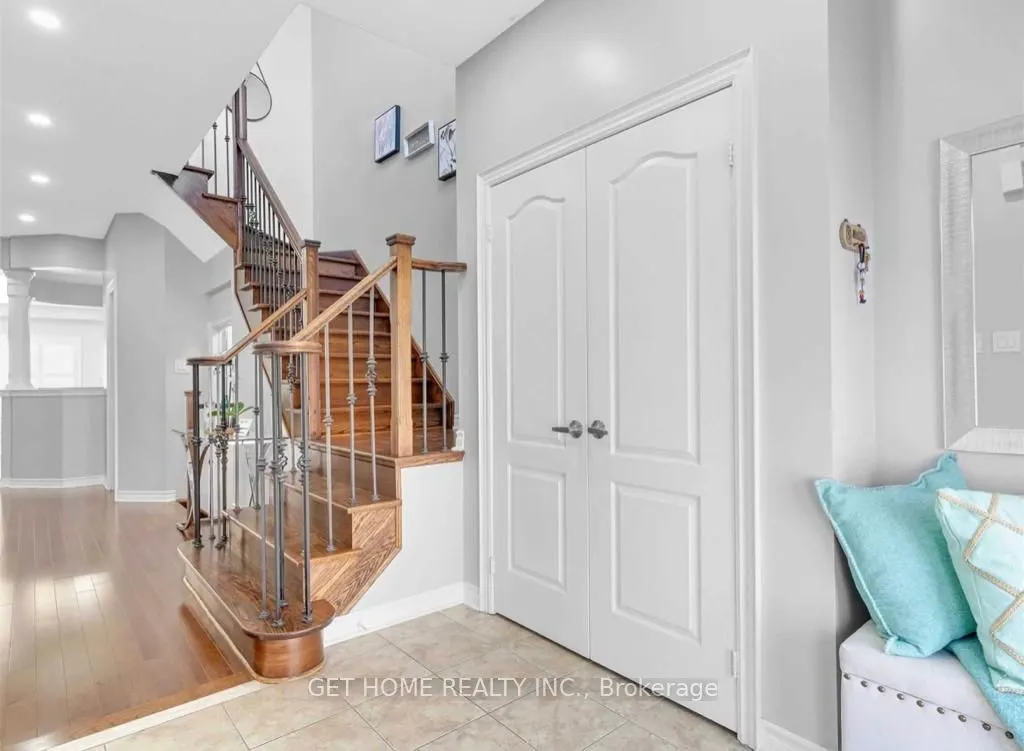 107 Fandango Dr