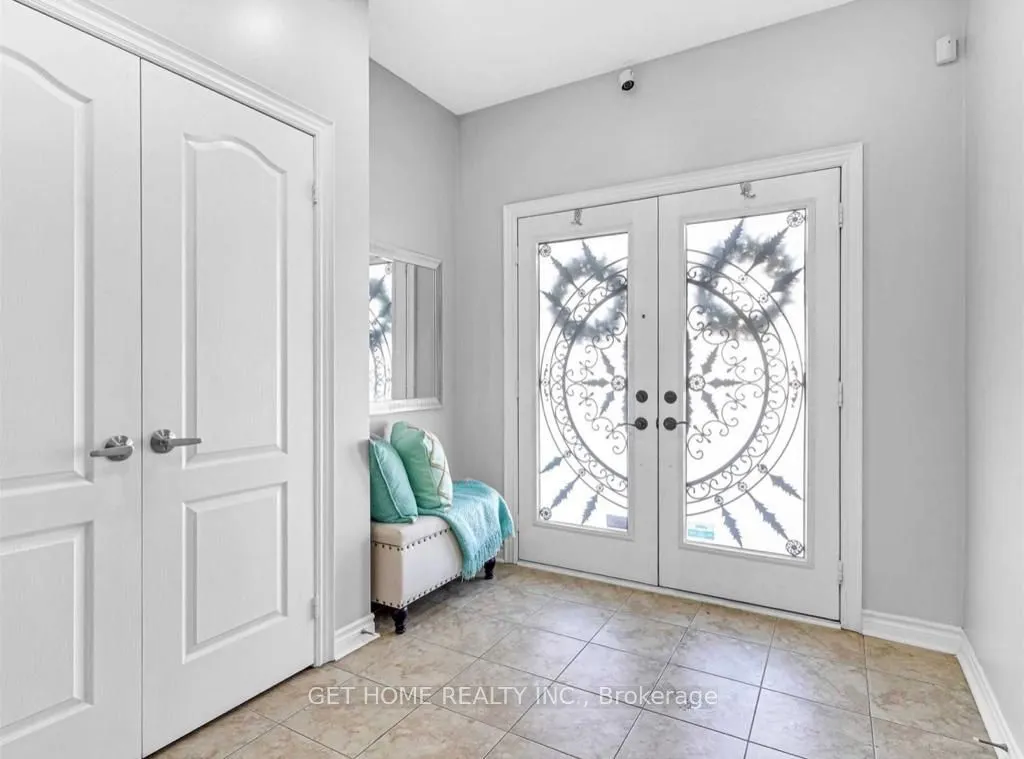 107 Fandango Dr