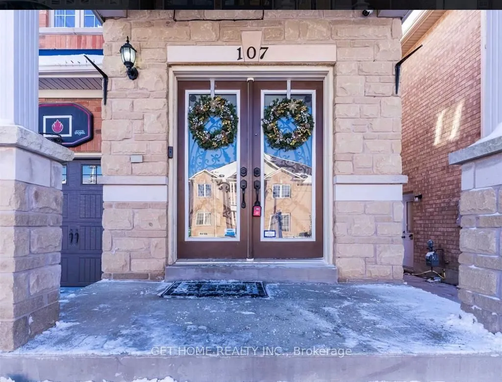 107 Fandango Dr
