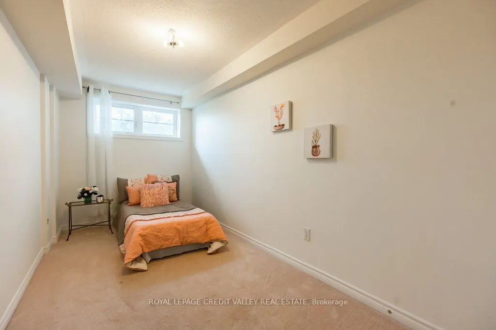 200 Veterans Dr, #6