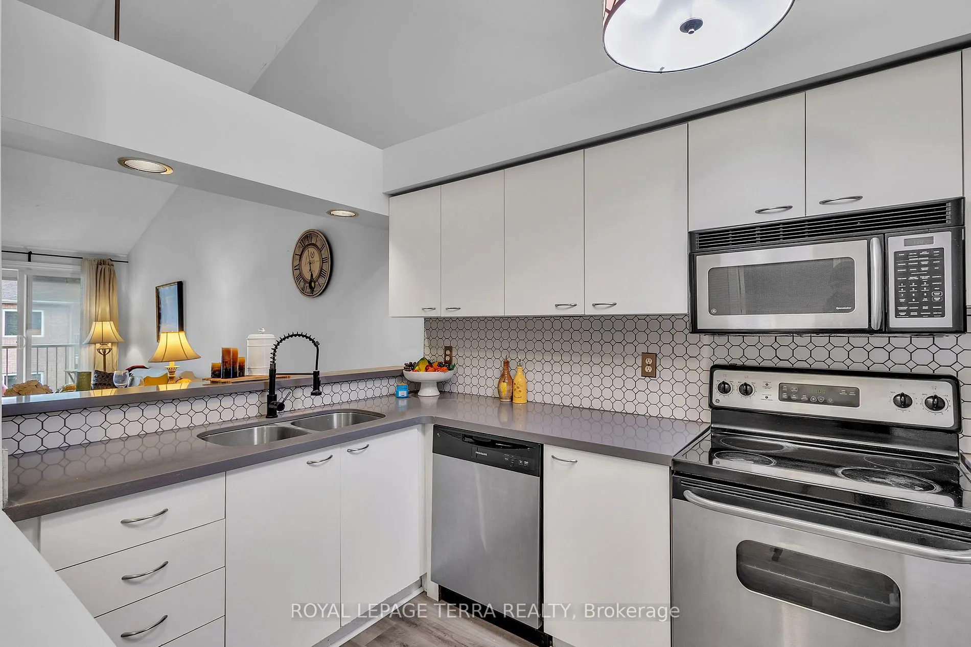 85 Bristol Rd E, #155