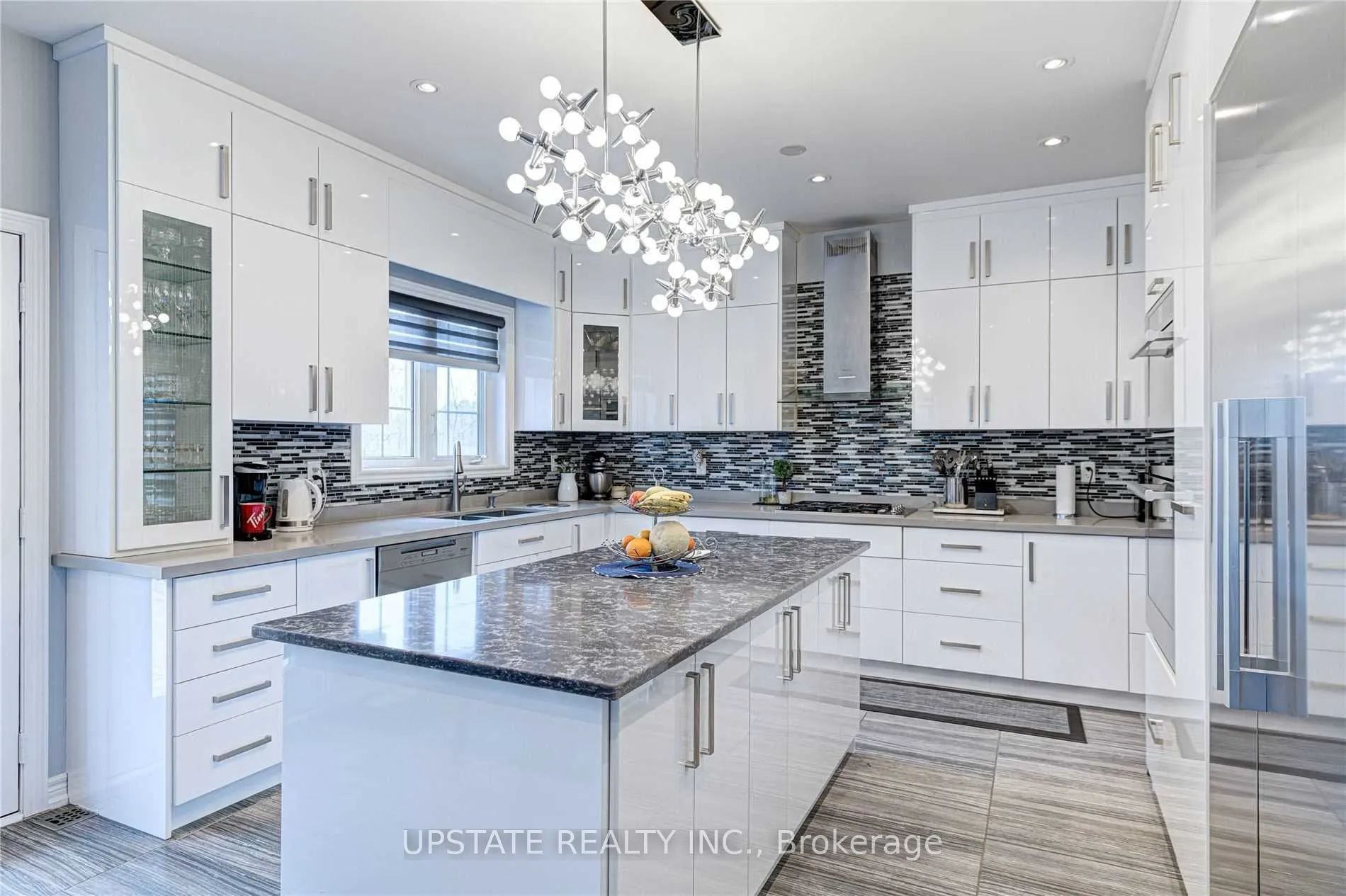 7 Ashcreek (Upper) Dr