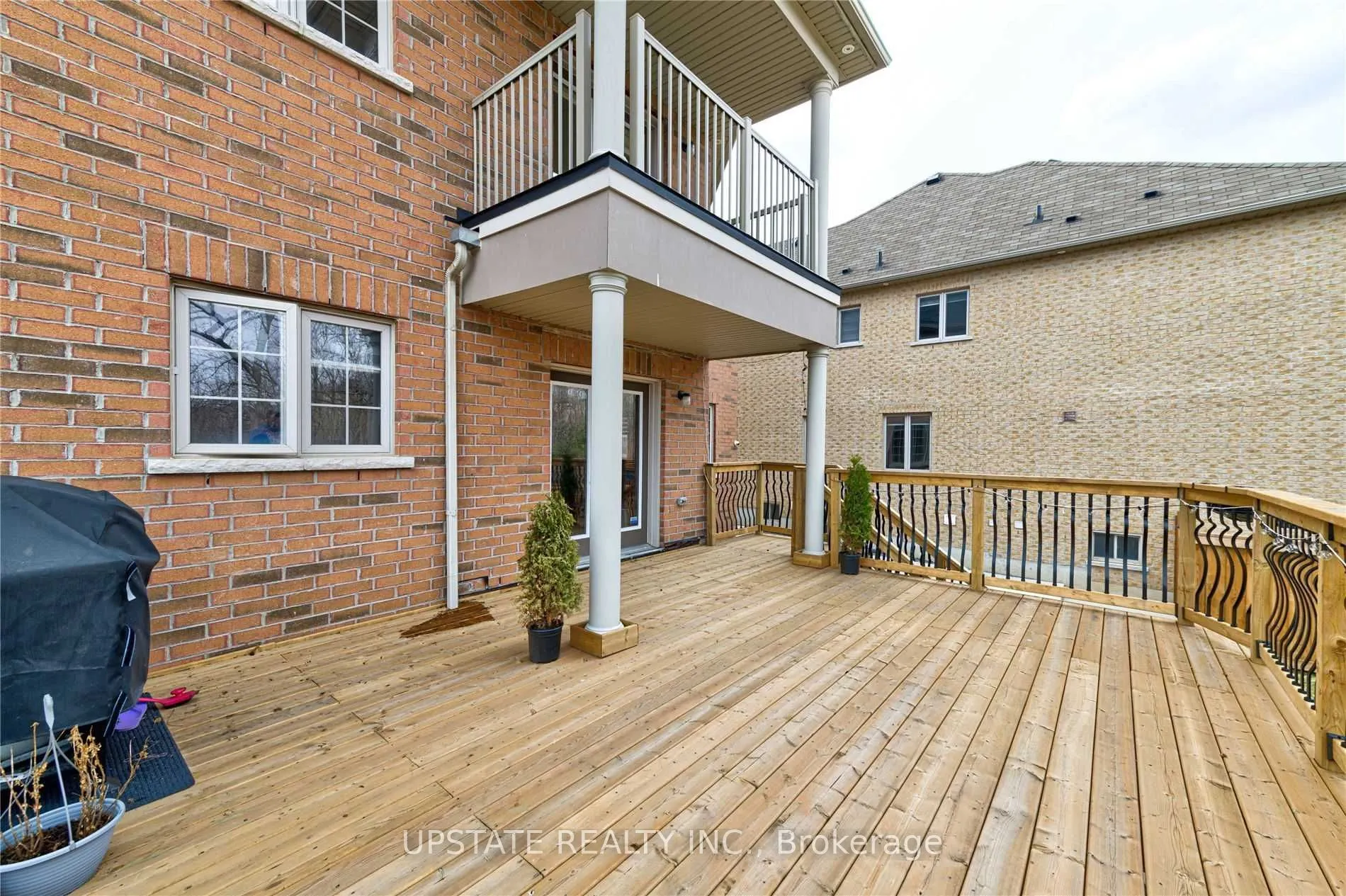 7 Ashcreek (Upper) Dr
