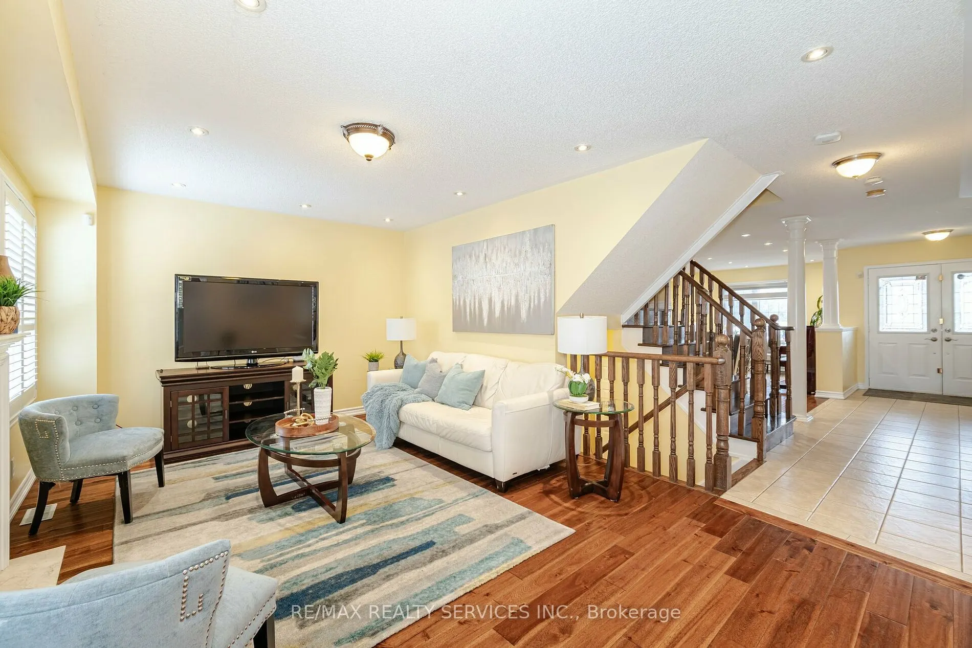 64 Edenbrook Hill Dr