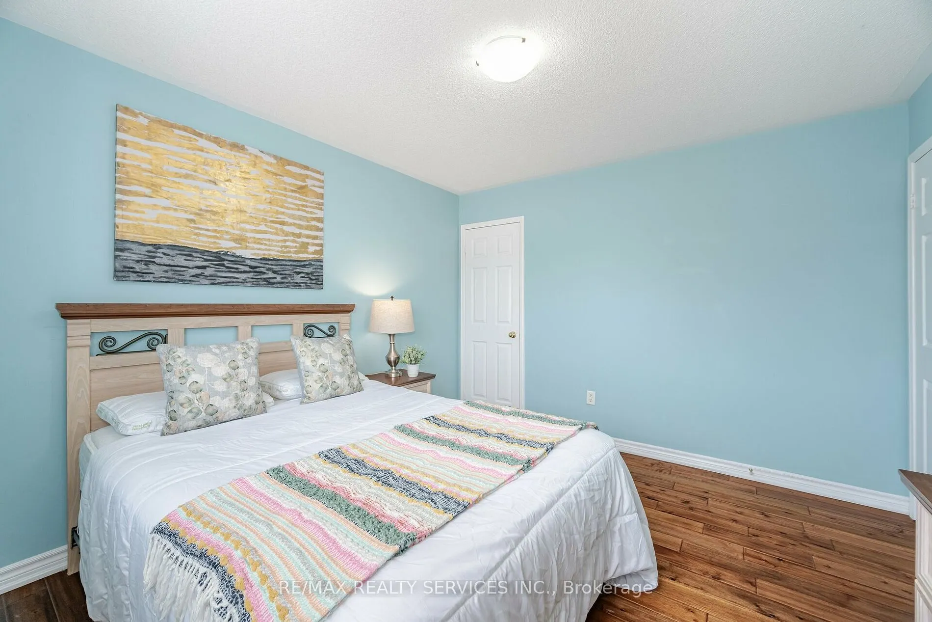 64 Edenbrook Hill Dr