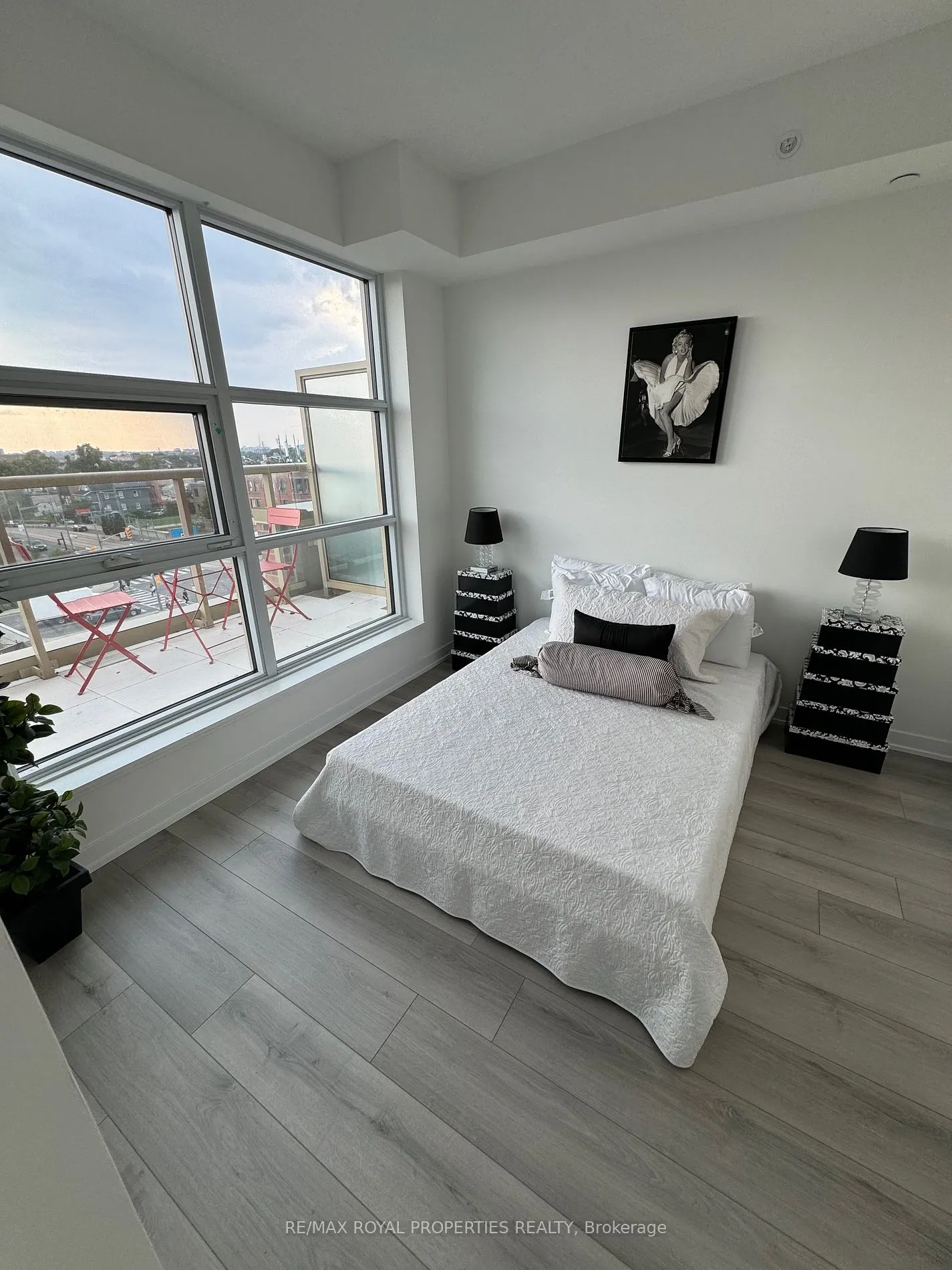 1787 St Clair Ave W, #509