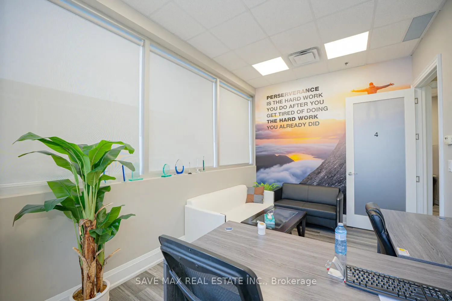 218 Export Blvd, #101