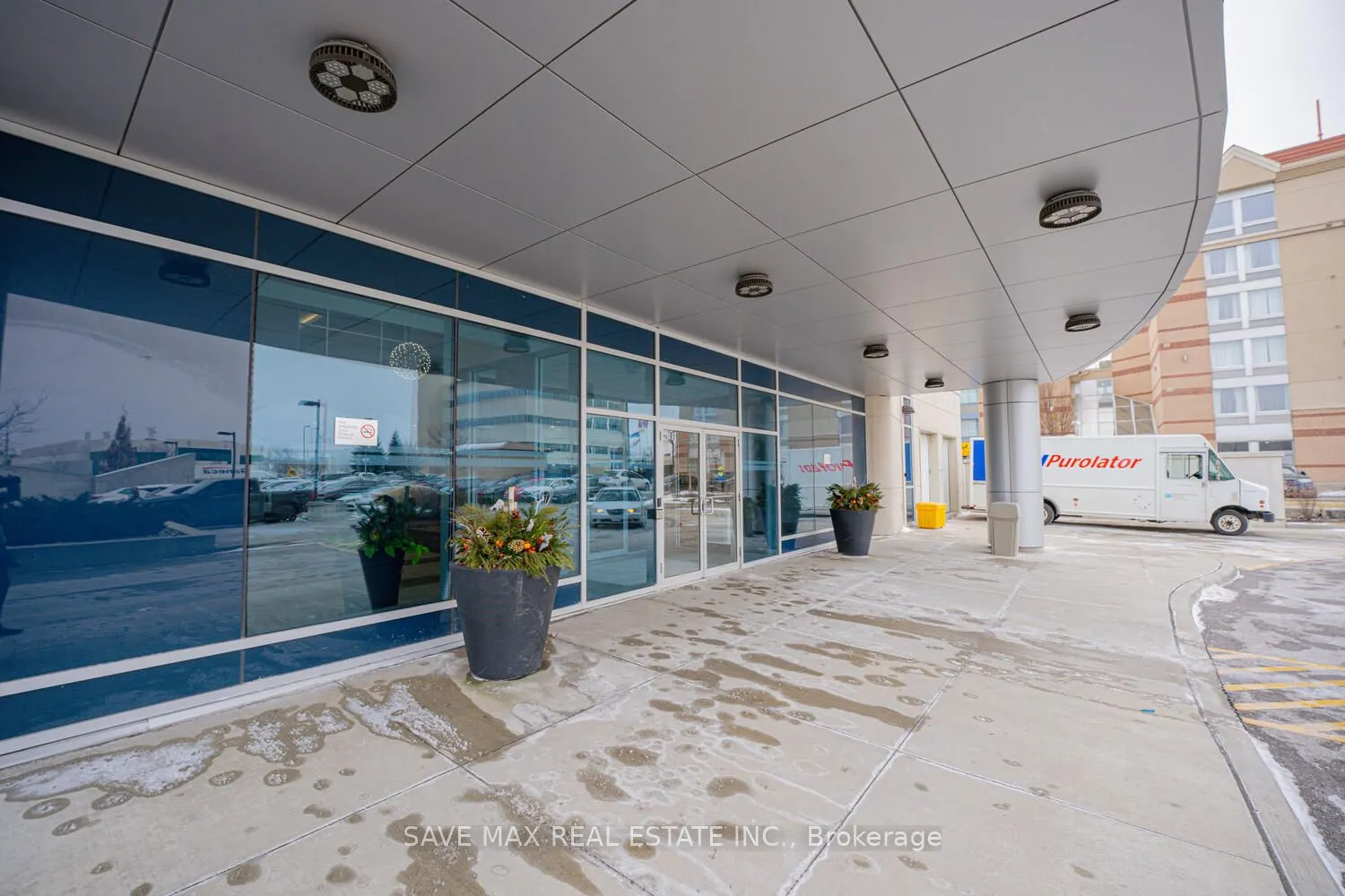 218 Export Blvd, #101