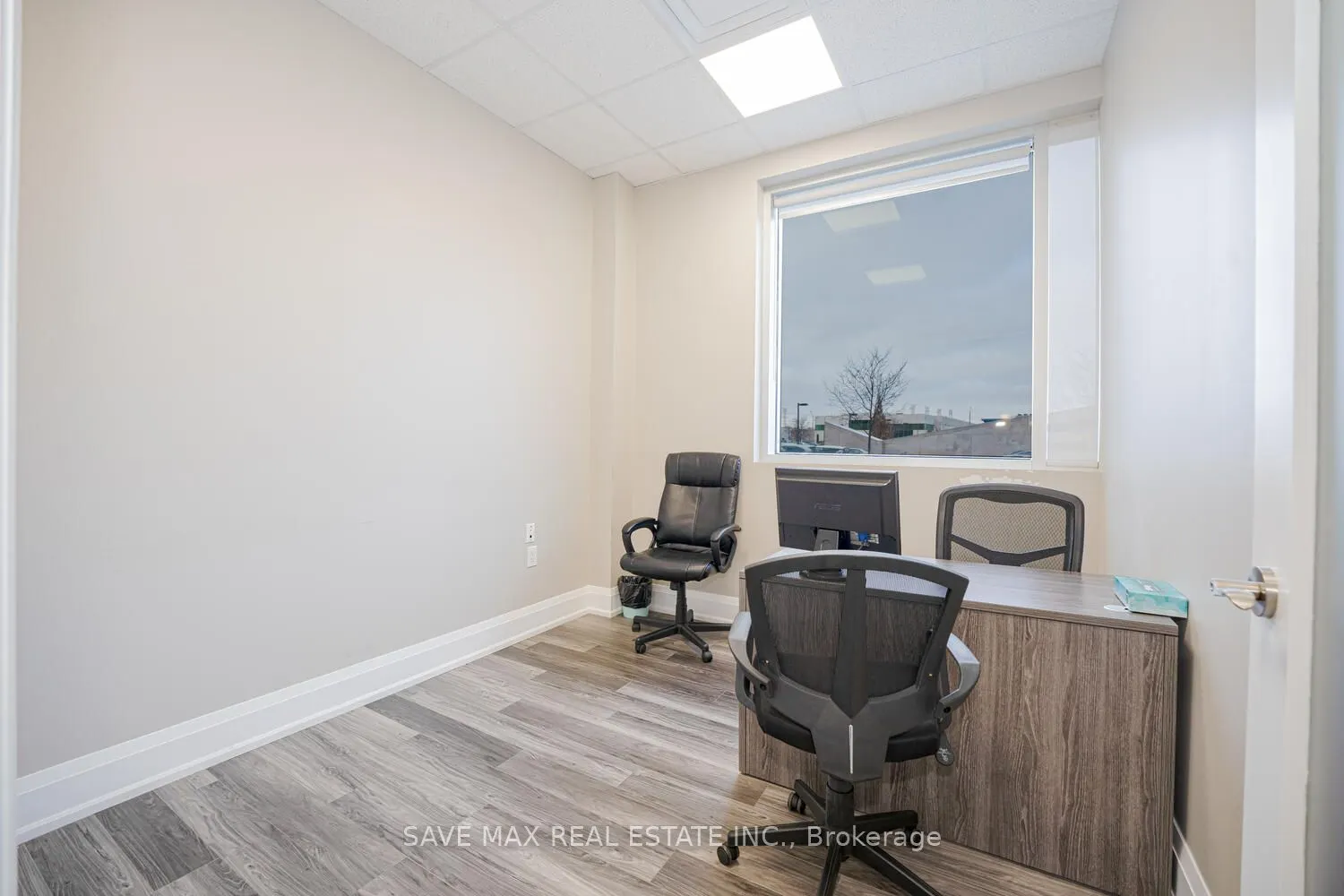 218 Export Blvd, #101