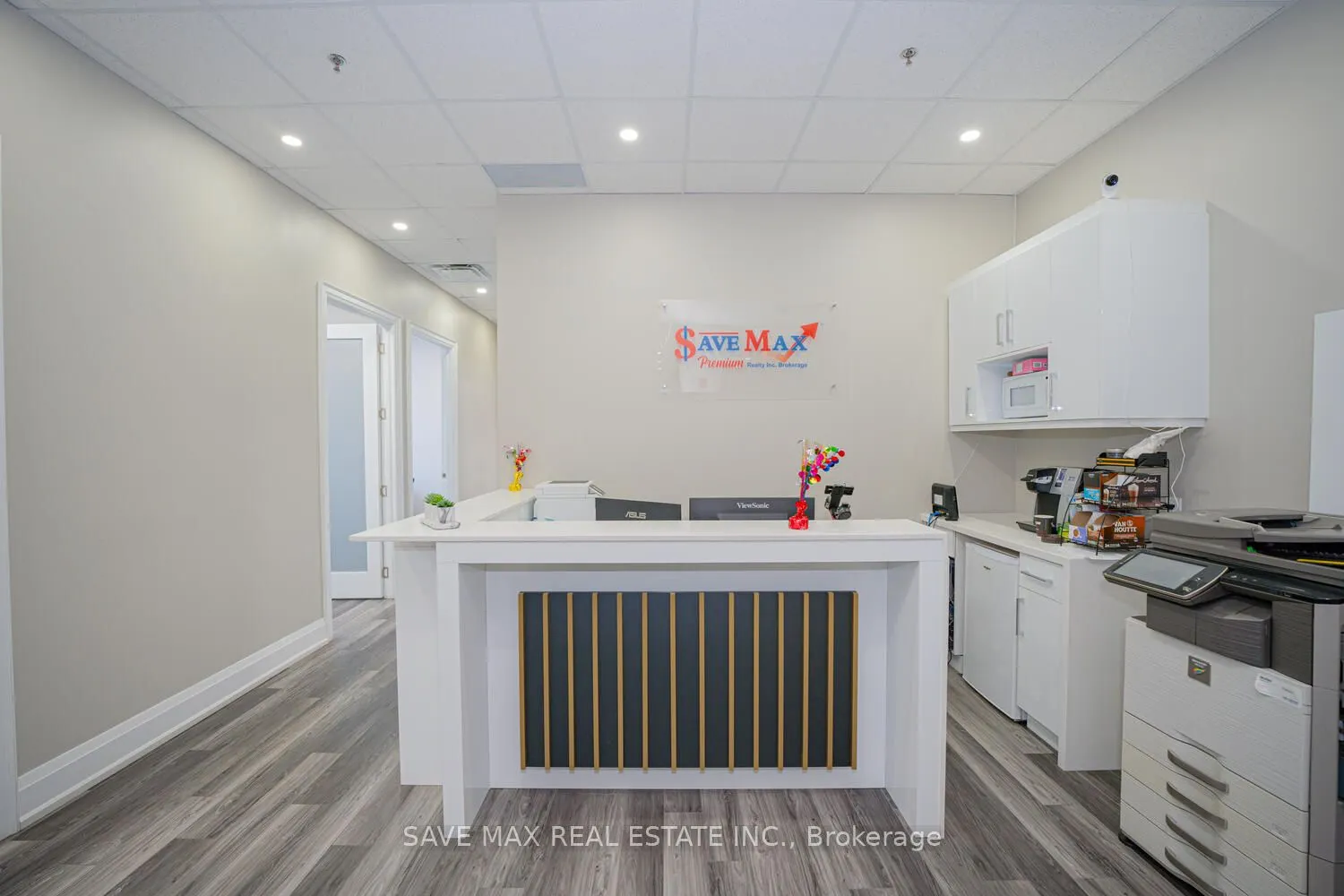 218 Export Blvd, #101
