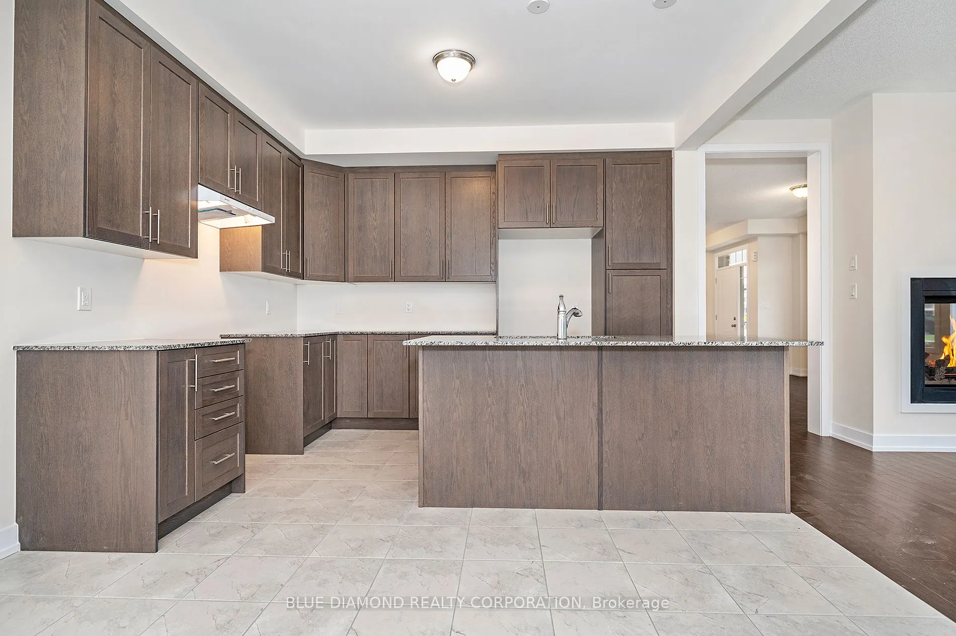 605 FULLUM LANDING