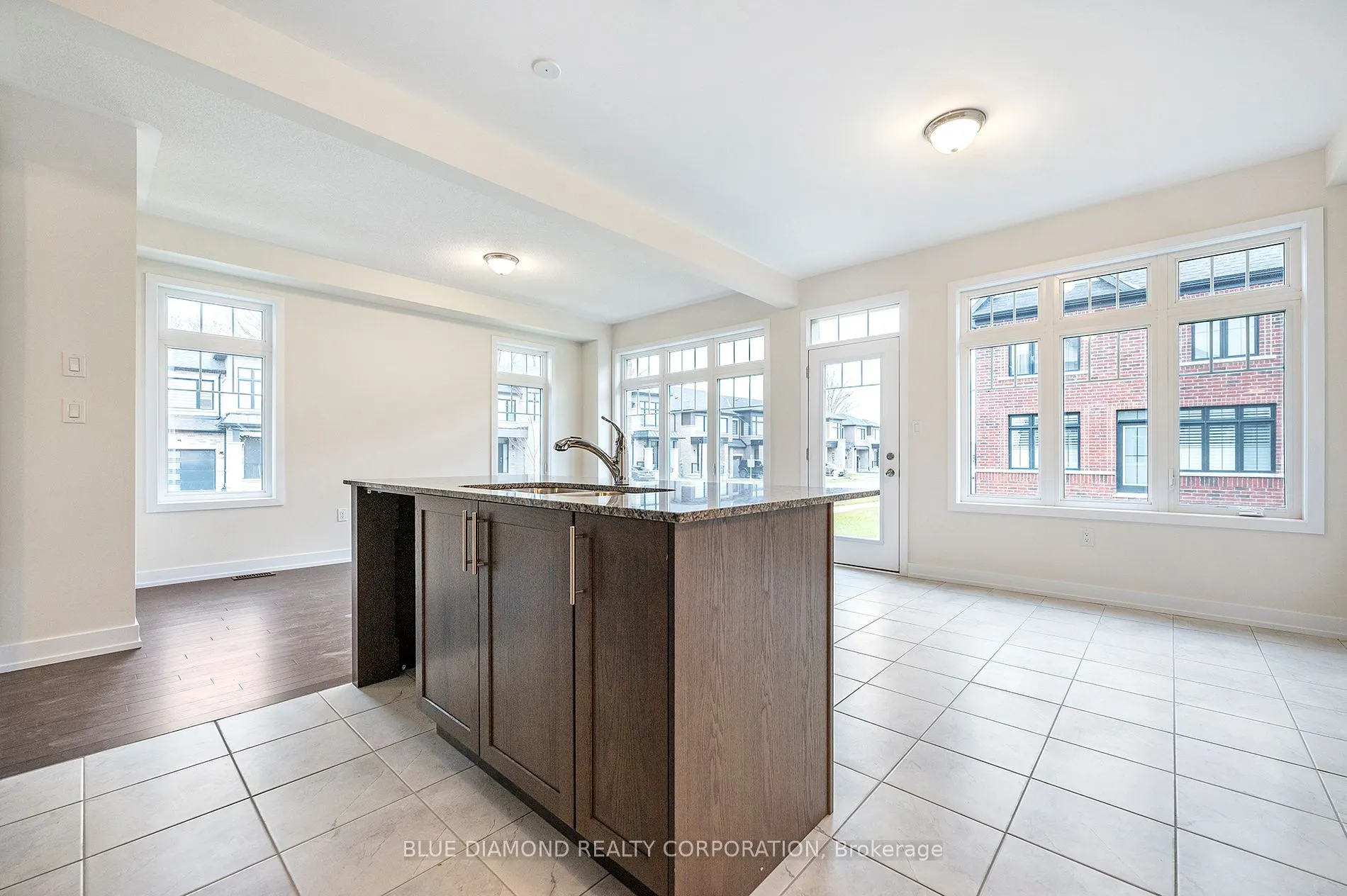 605 FULLUM LANDING