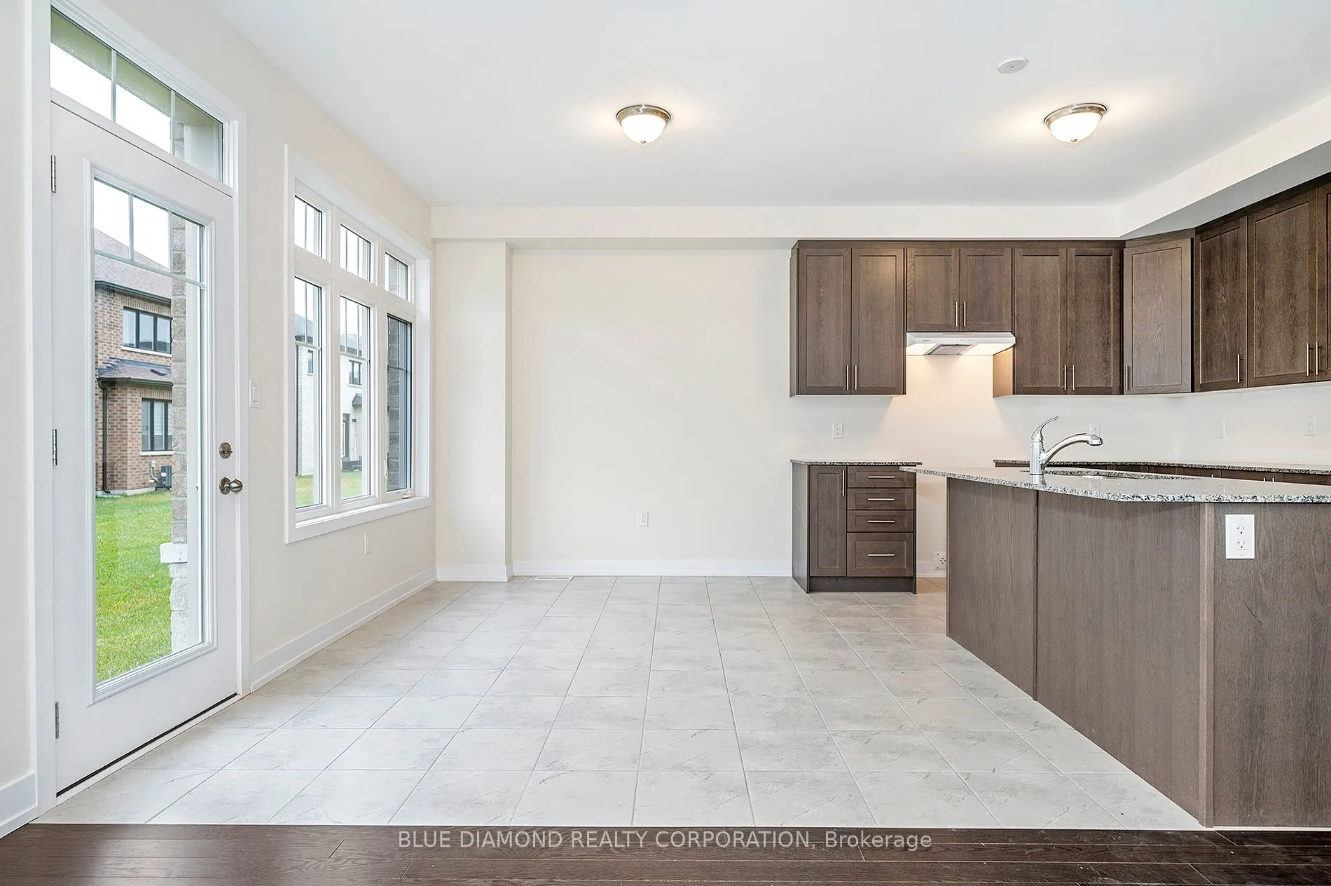605 FULLUM LANDING