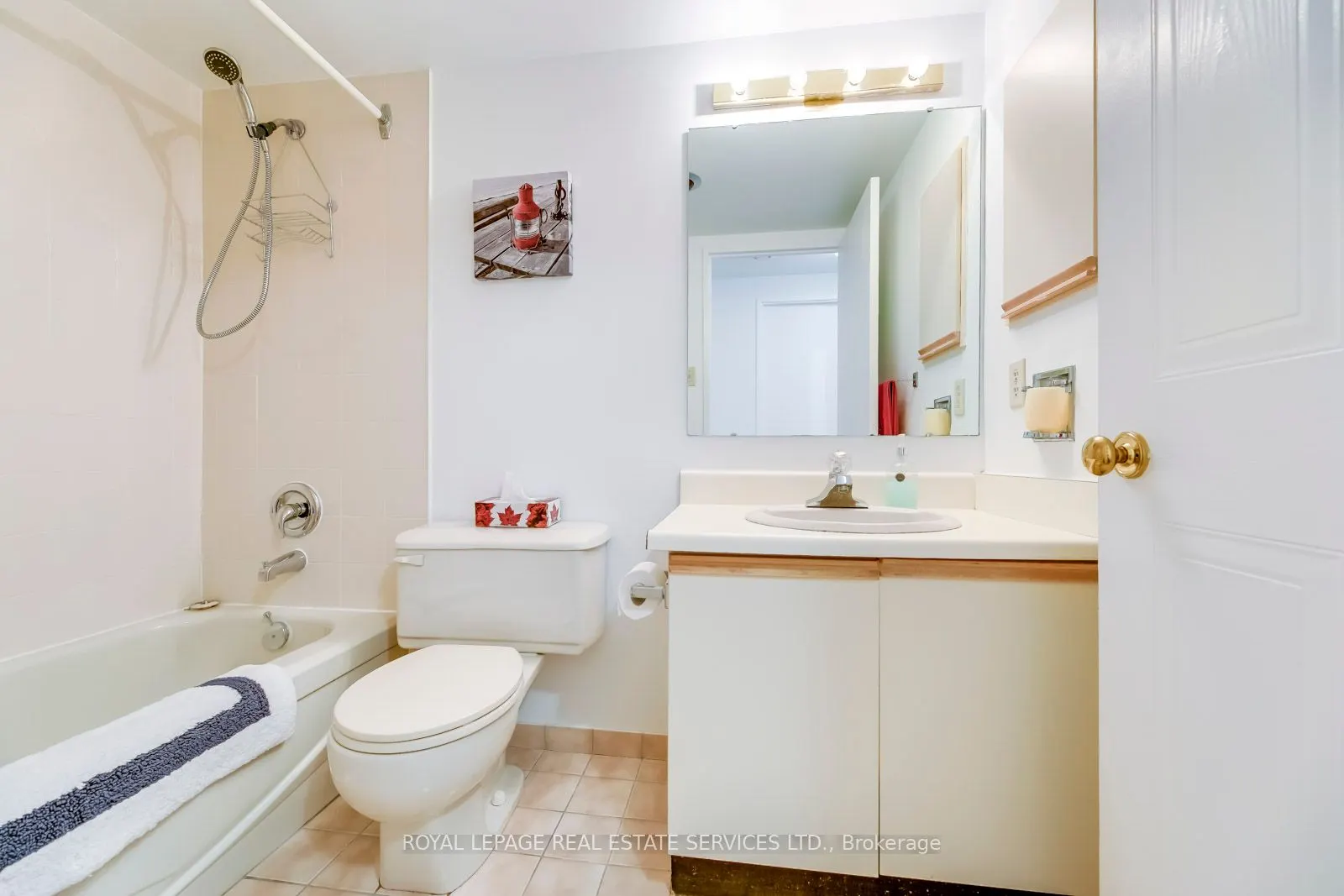 1110 Walden Circ, #PH05