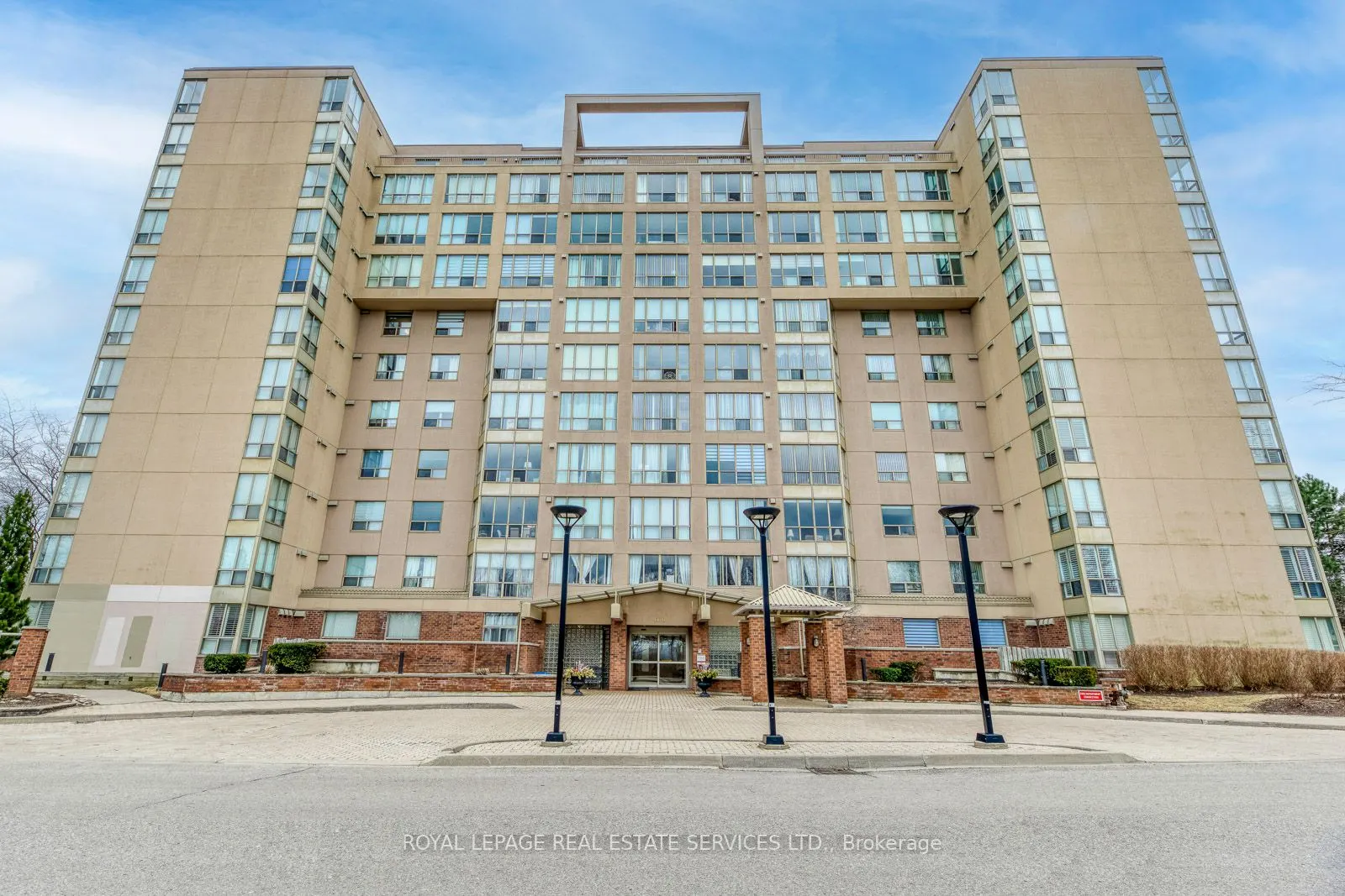 1110 Walden Circ, #PH05